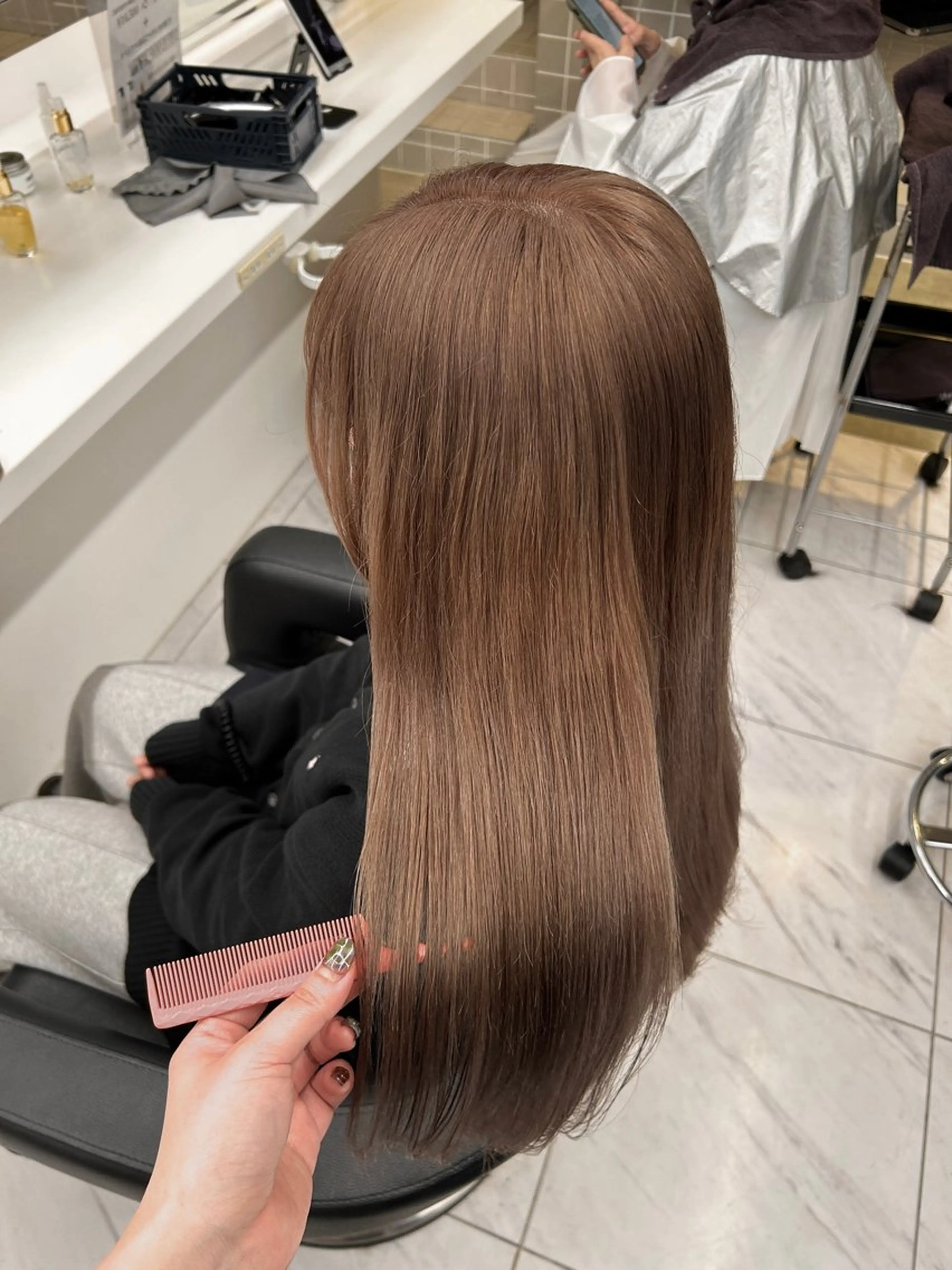 ロング カラー ヘアカラー トリートメント ヘッドスパ ヘアセット 🥯縮毛/レイヤー/ ベージュヘア🥯のヘアスタイル