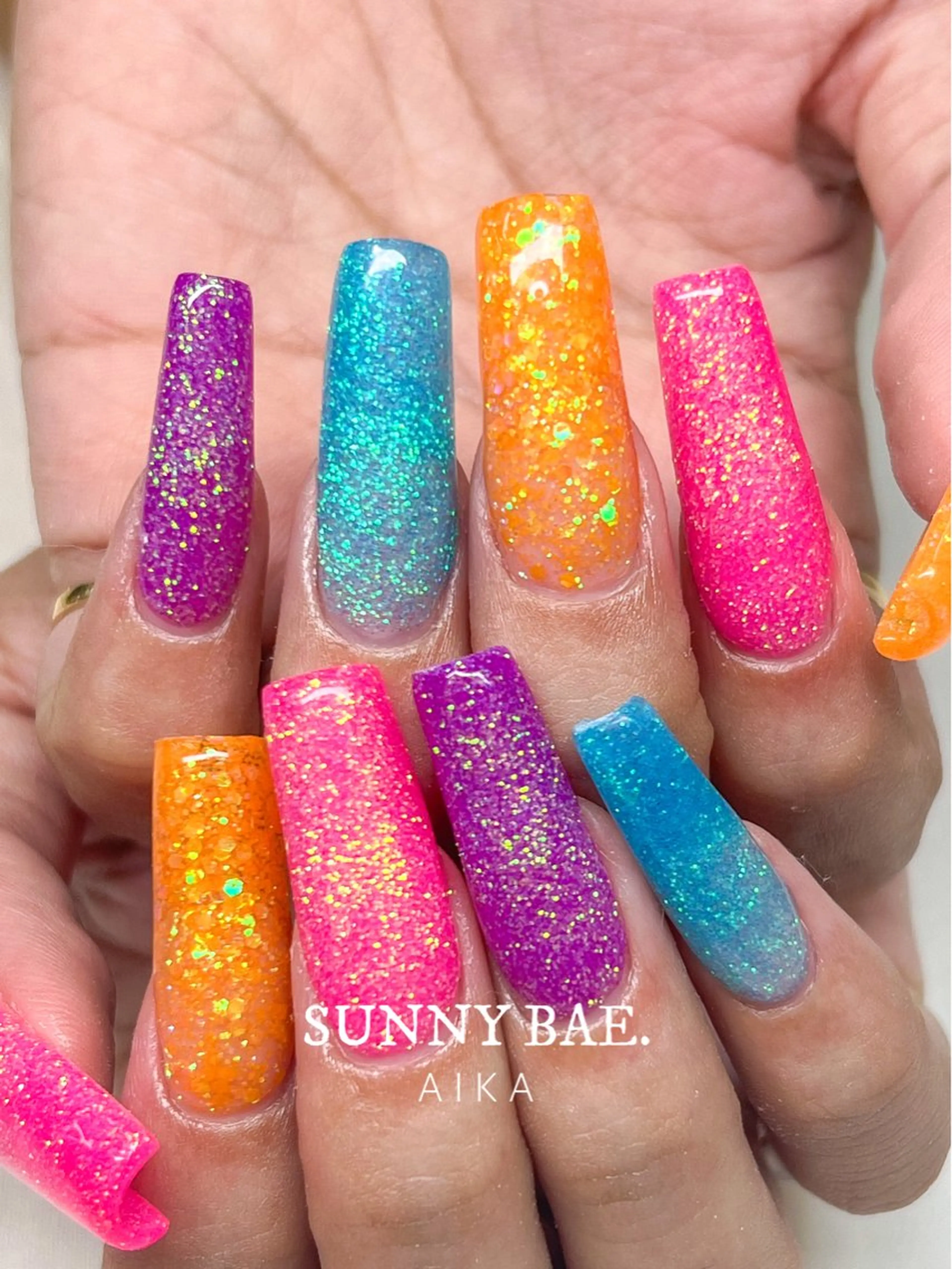 ネイル ジェルネイル キラキラネイル ロングネイル 持ち込み ワンカラーネイル Made By AIKAのネイルデザイン