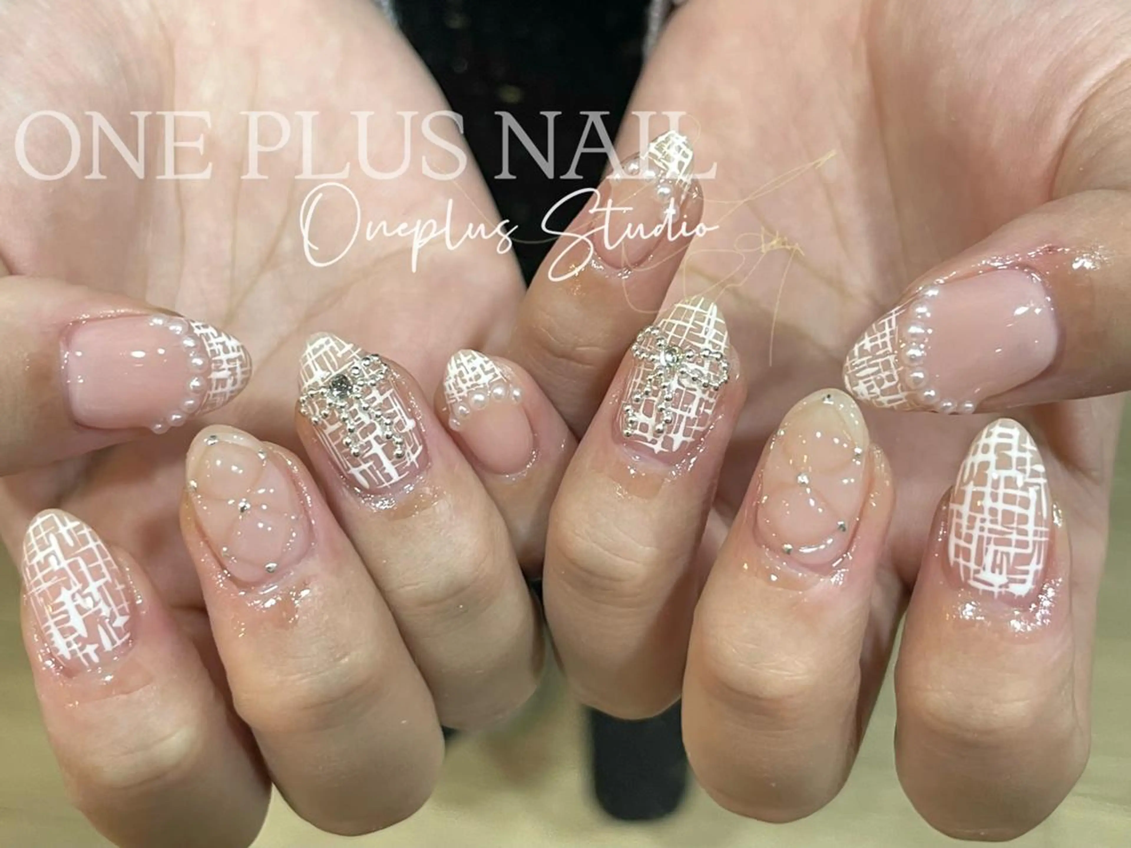 ネイル アートネイル オーロラネイル ガーリー キラキラネイル 韓国ネイル One plus StudioNailのネイルデザイン