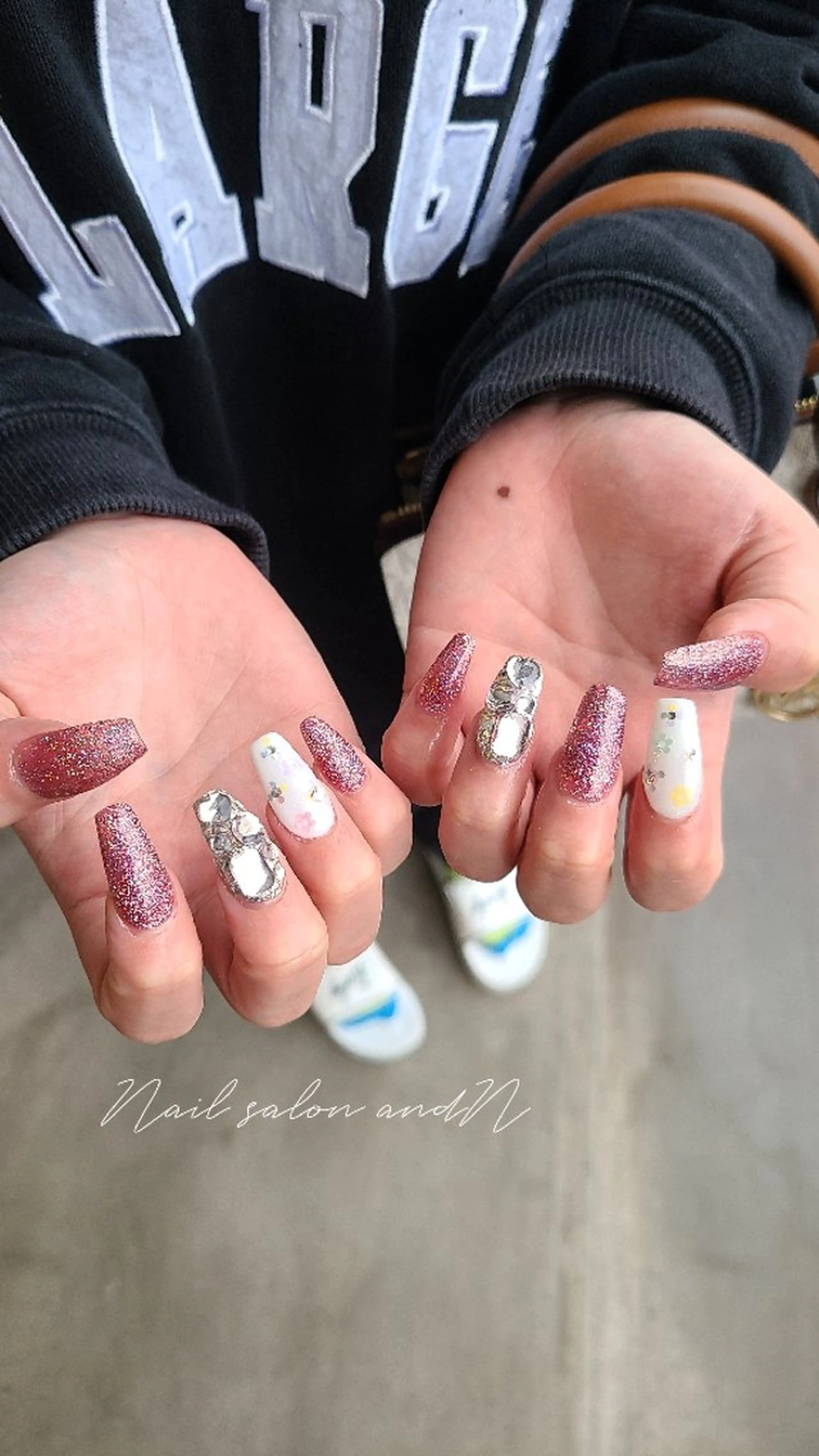 ネイル and Nのネイルデザイン