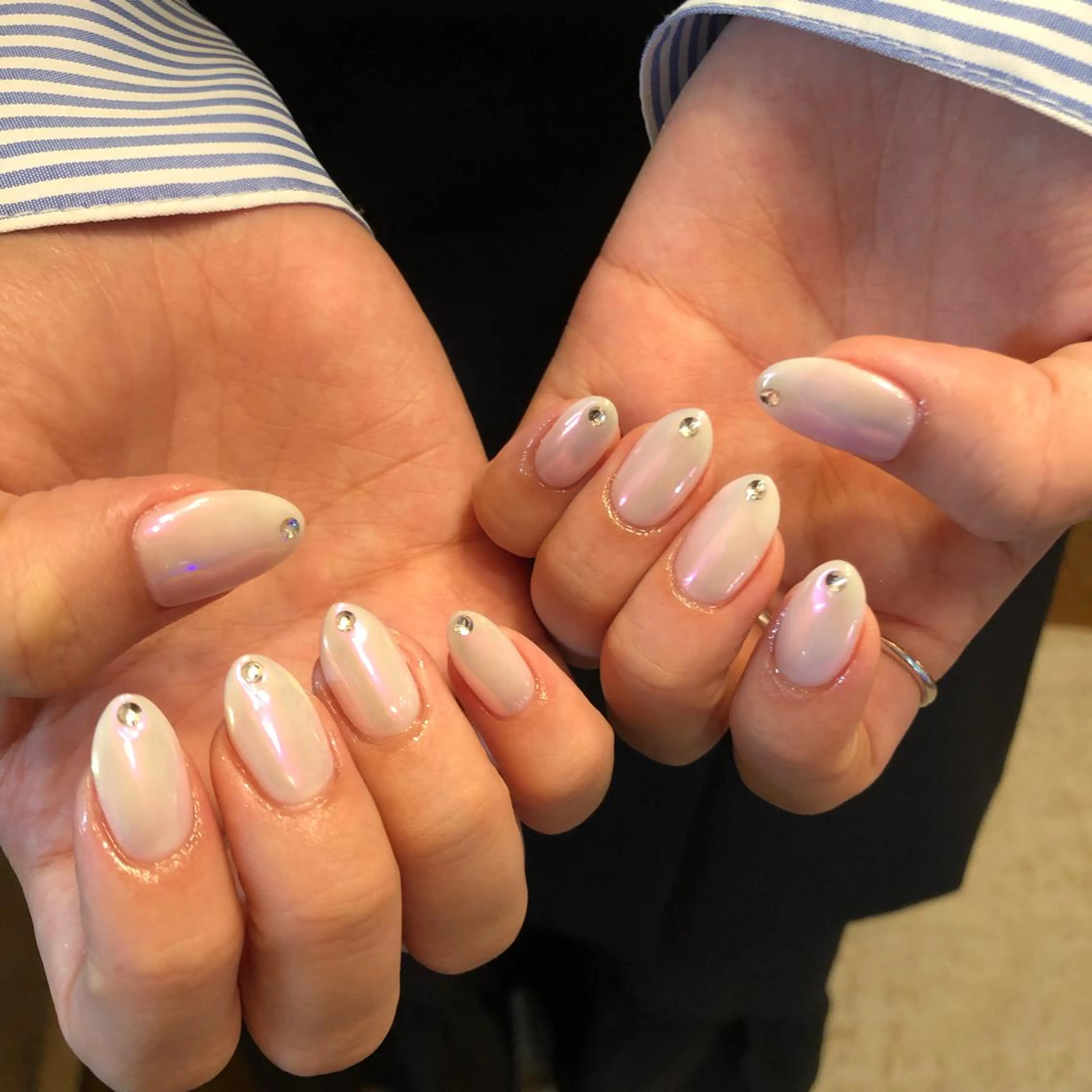 ネイル ハンドネイル フットネイル ハンドケア Nes.Nail所属・Miyagi Asamiのネイルデザイン