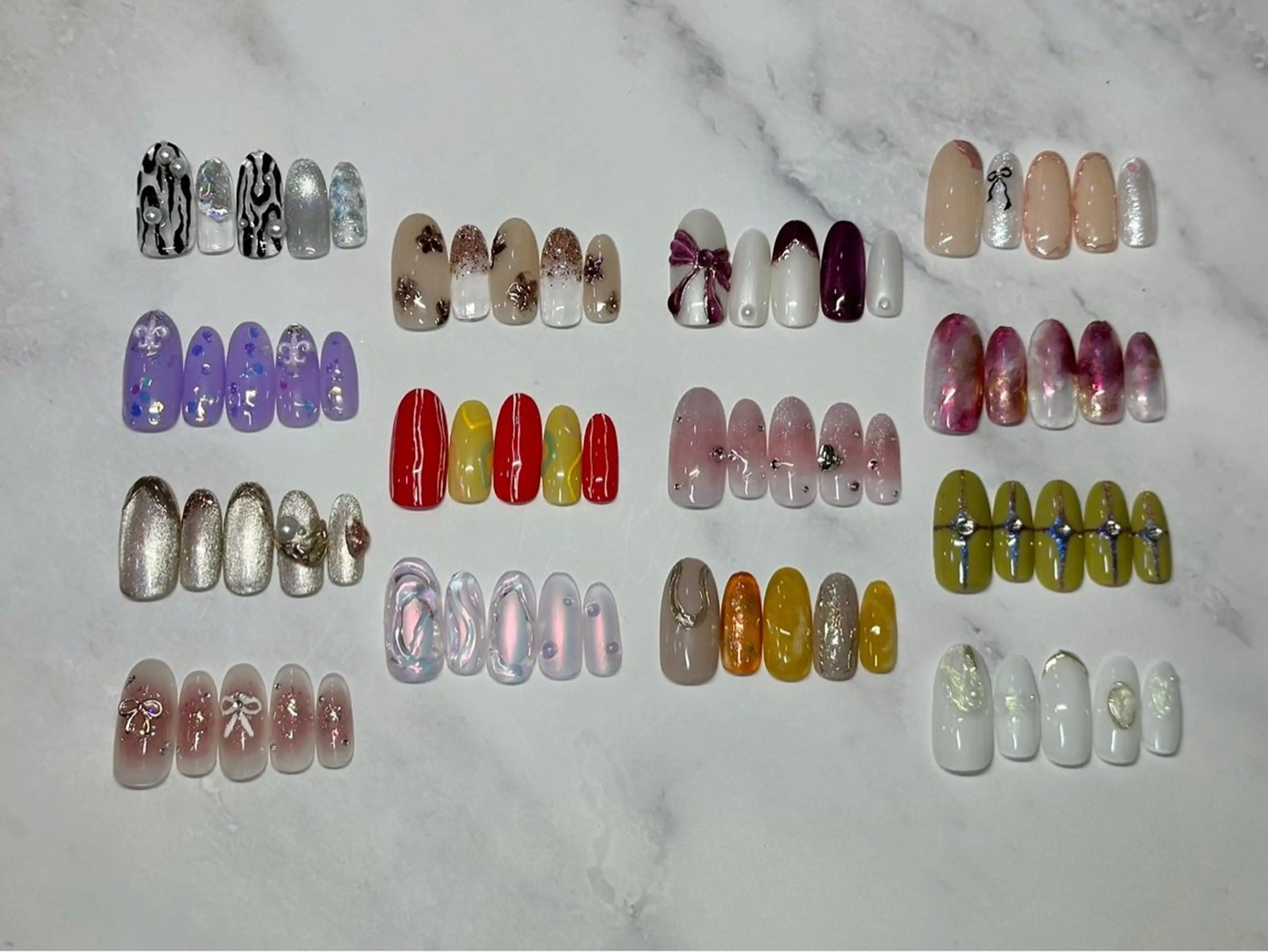 ネイル 三輪 彩美春のネイルデザイン