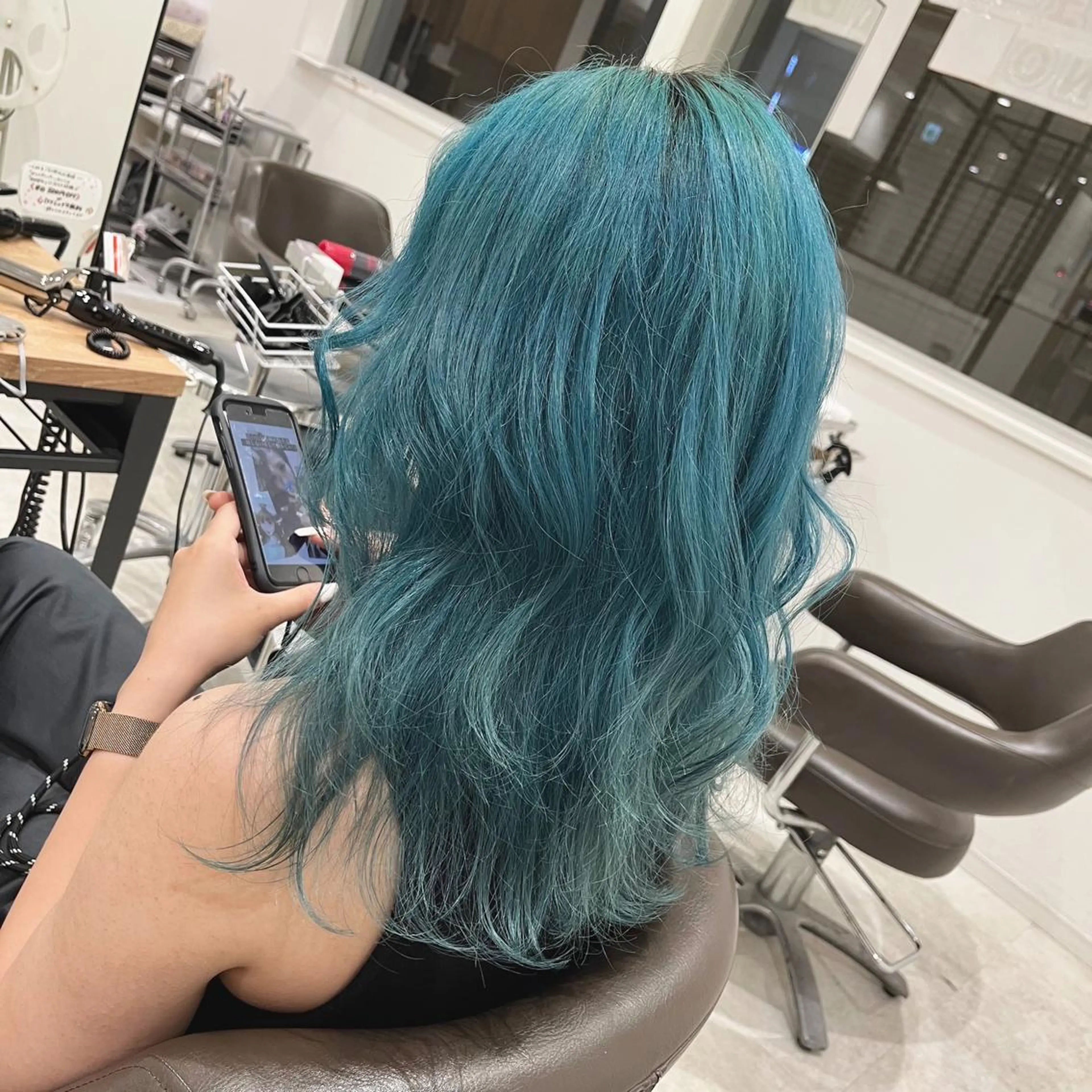 セミロング カラー ブルーカラー lien ヒジリのヘアスタイル