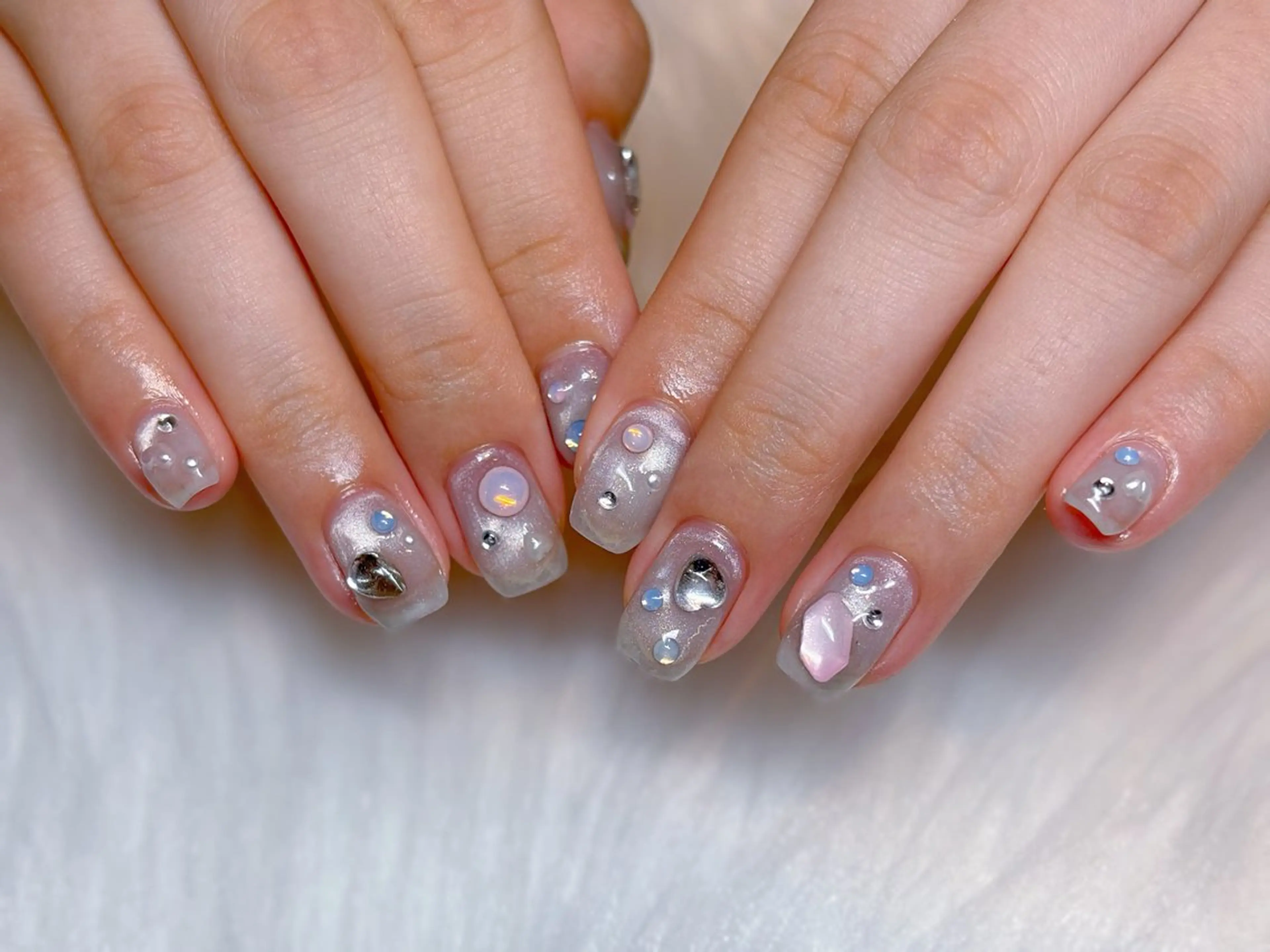 ネイル キラキラネイル 韓国ネイル ワンホンネイル peach nail ayakaのネイルデザイン