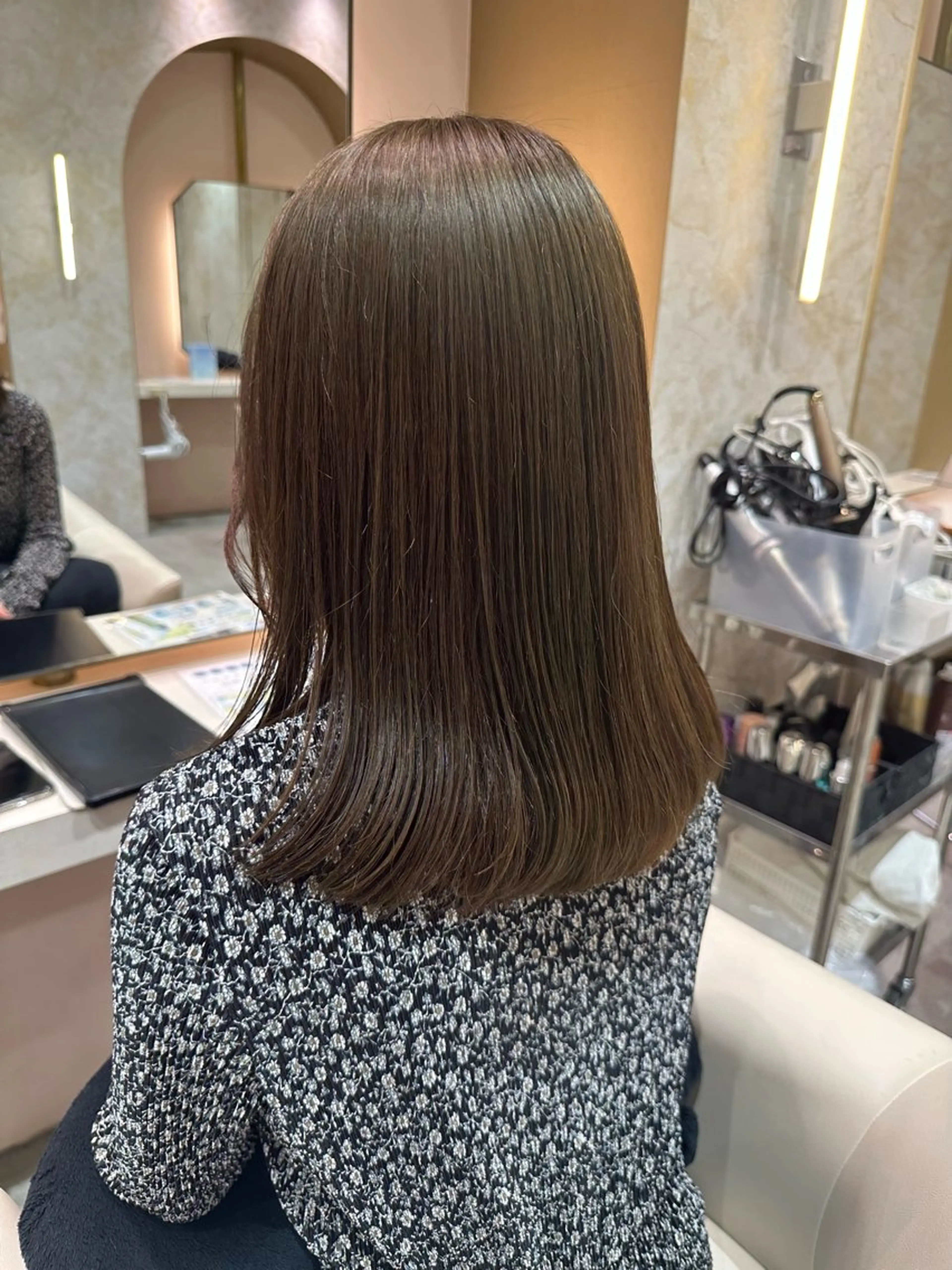 ミディアム La fith hair rond 立川店所属・kyosuke 透明感カラーのヘアスタイル