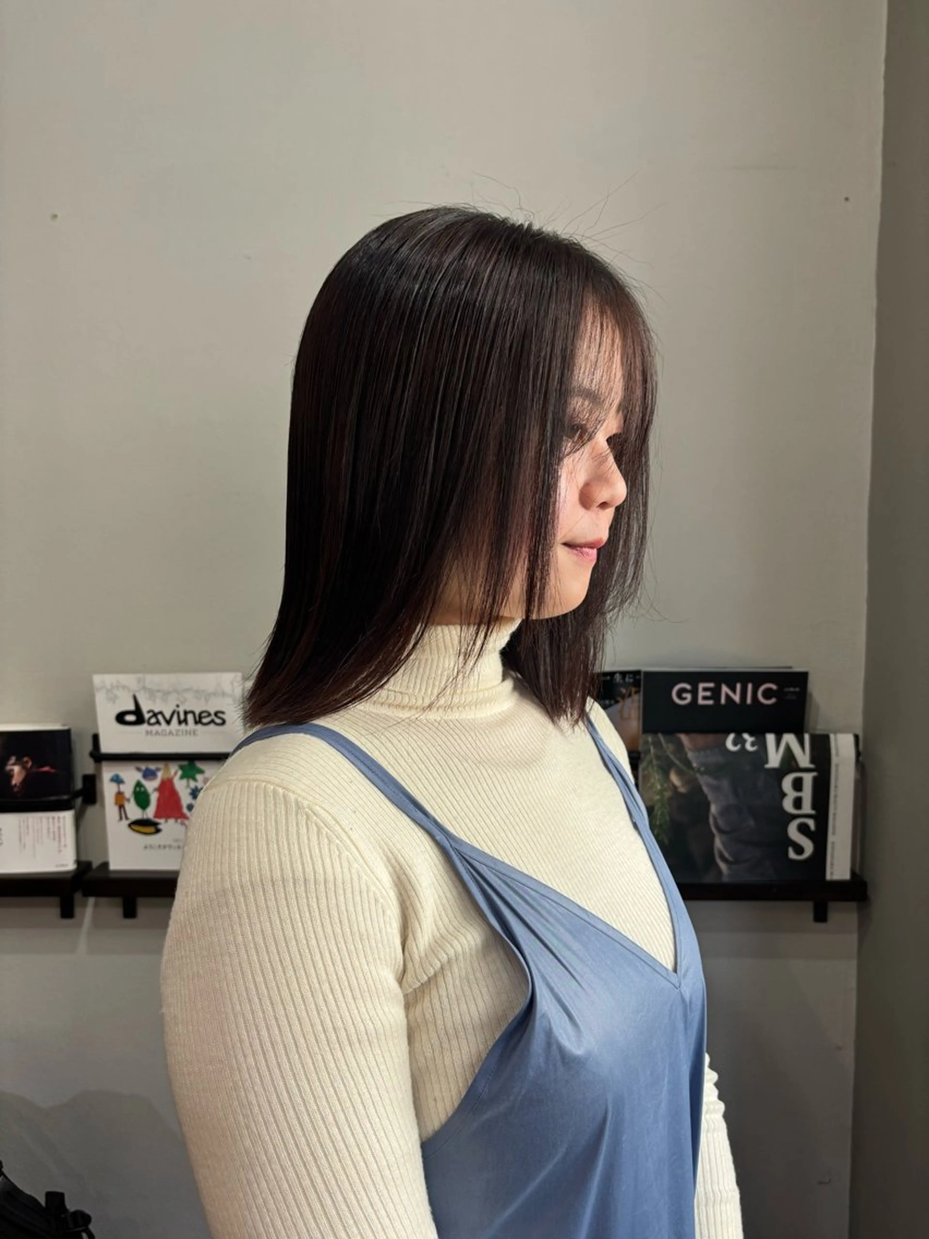 セミロング カット 縮毛矯正 トリートメント 井本 早紀のヘアスタイル