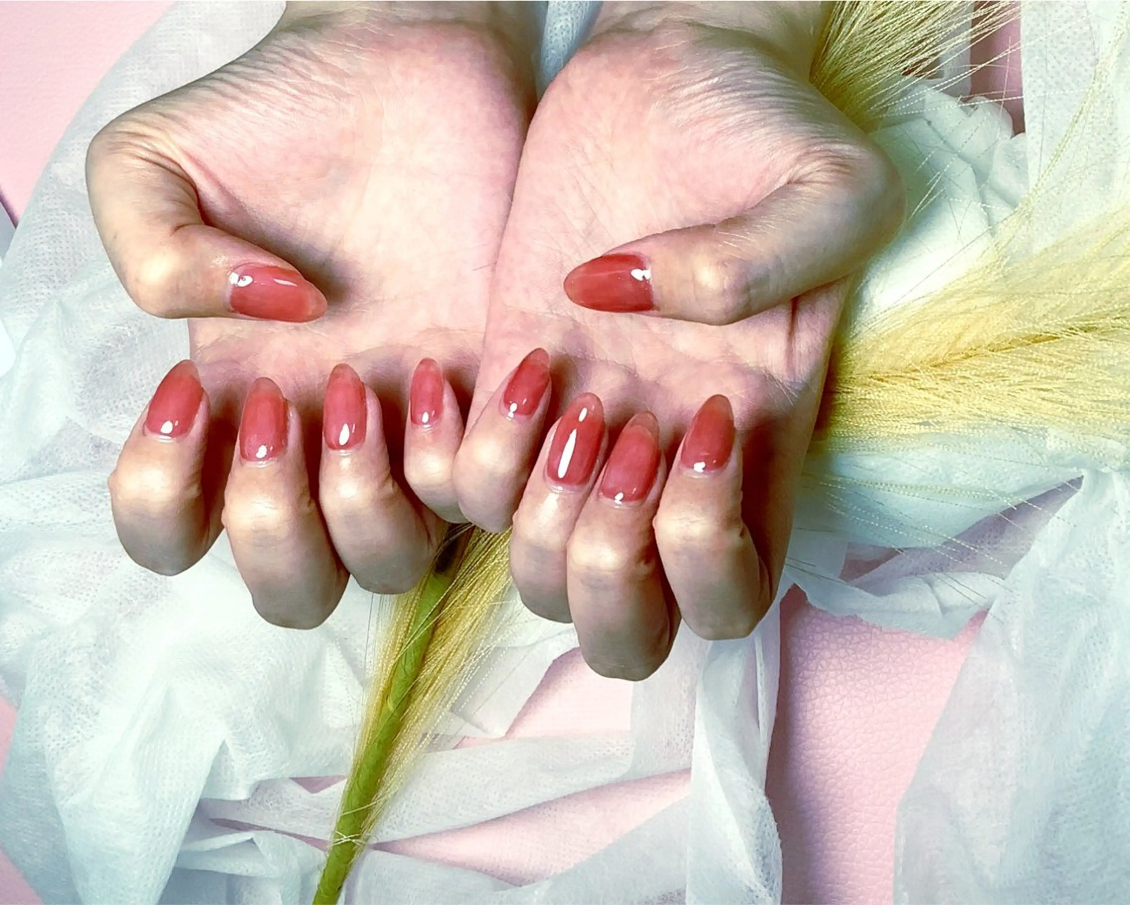 ネイル pink ladyサロン所属・べ にのネイルデザイン