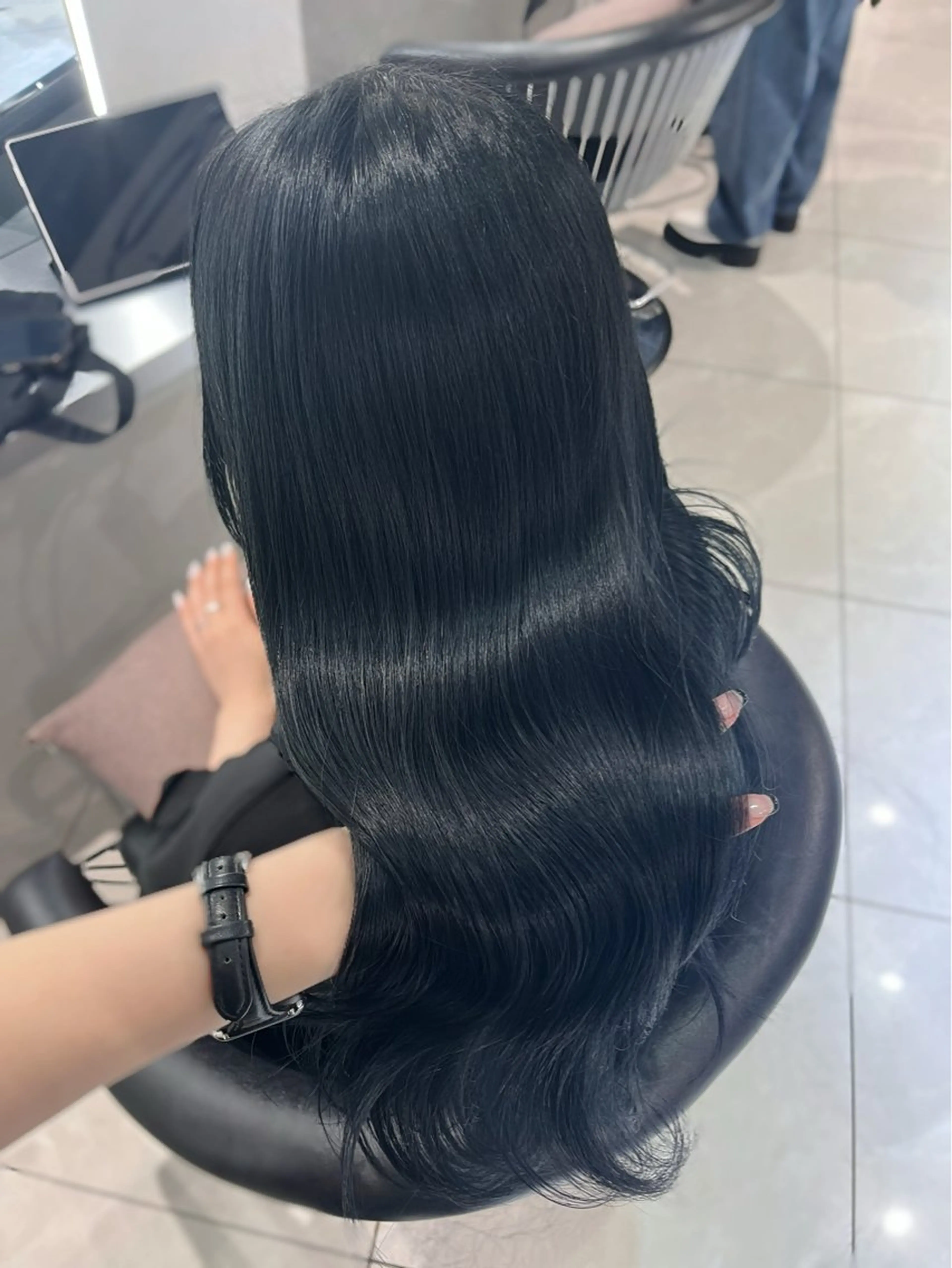 ロング カラー ブルーカラー ネイビーカラー 韓国レイヤー×モテ髪 /MITSUKI🤍のヘアスタイル