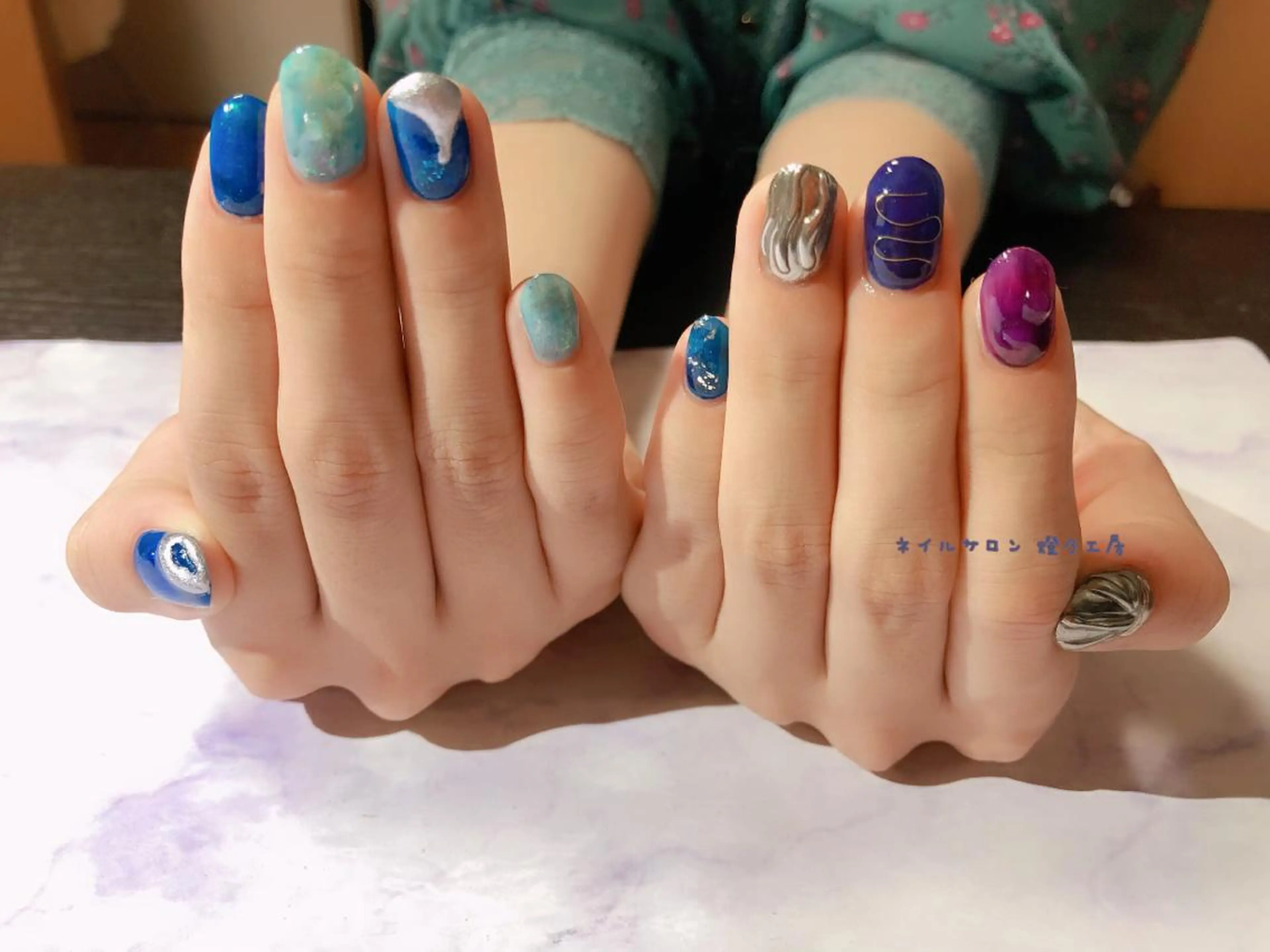 ネイル 伊藤 美里のネイルデザイン