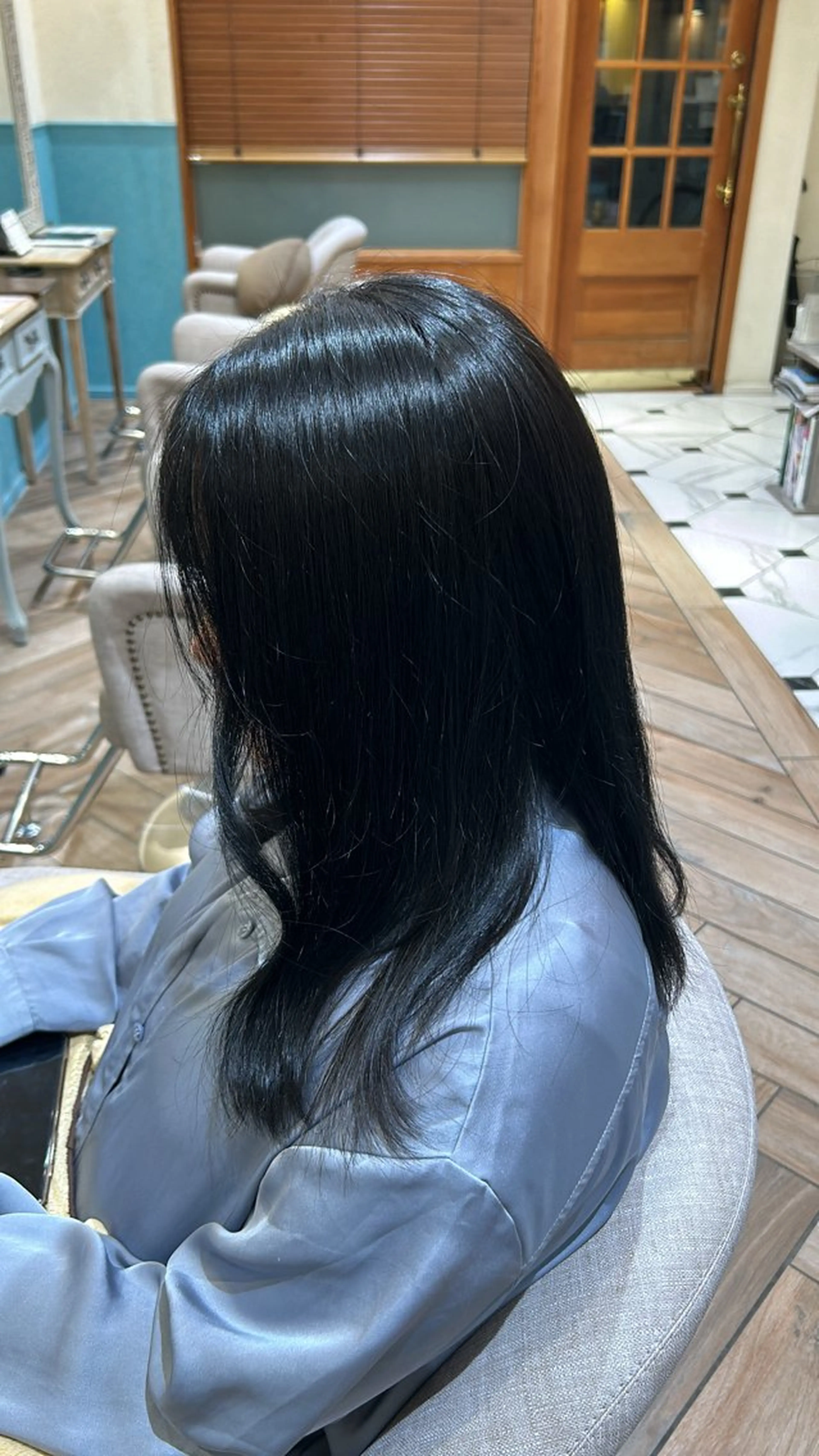 ロング カラー 黒髪 トリートメント ヘアカラー トリートメント 河野 穂香のヘアスタイル