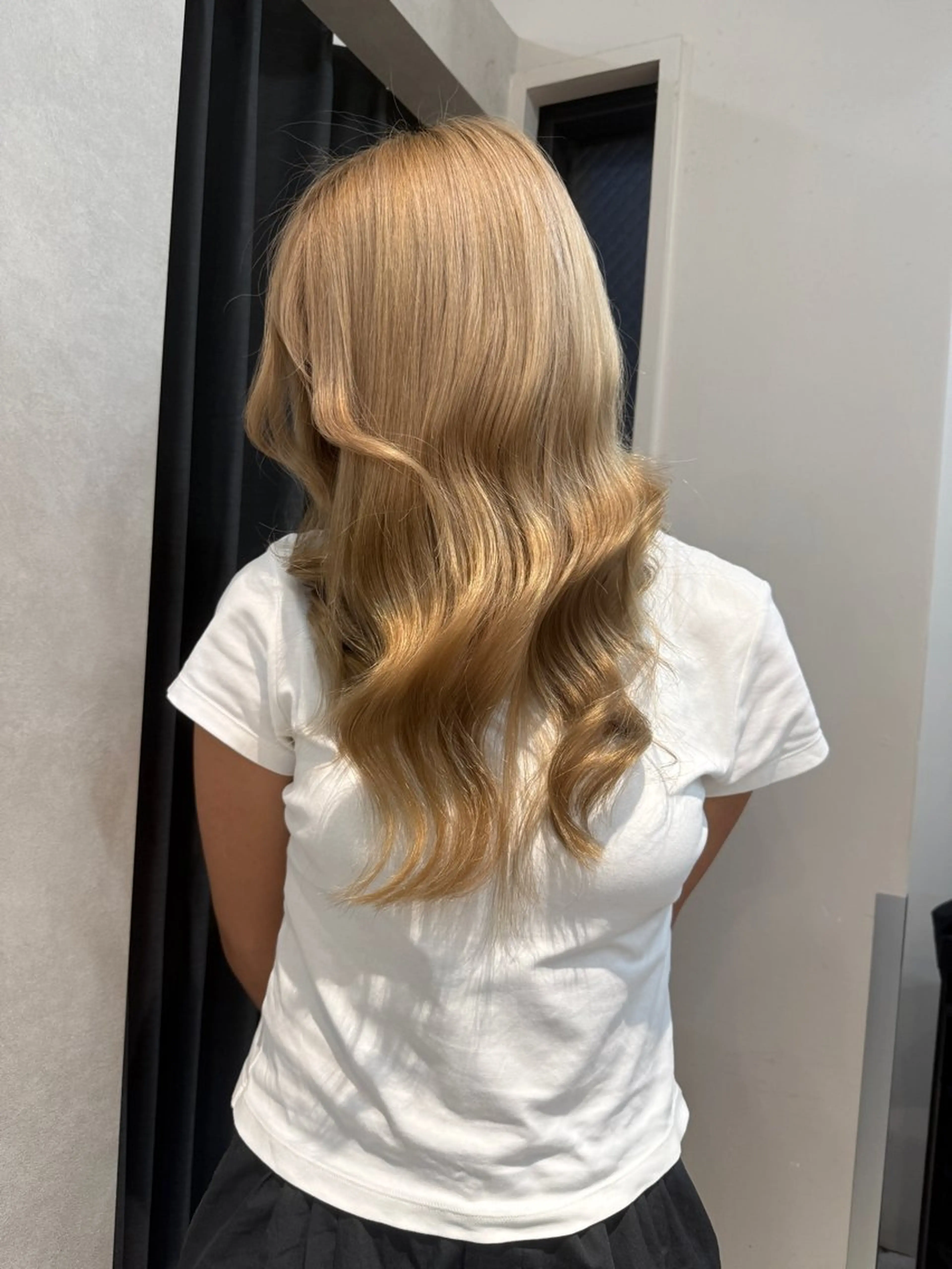 ロング カラー ヘアカラー トリートメント 堀江／韓国／成人式 カラー／みずき🐩のヘアスタイル