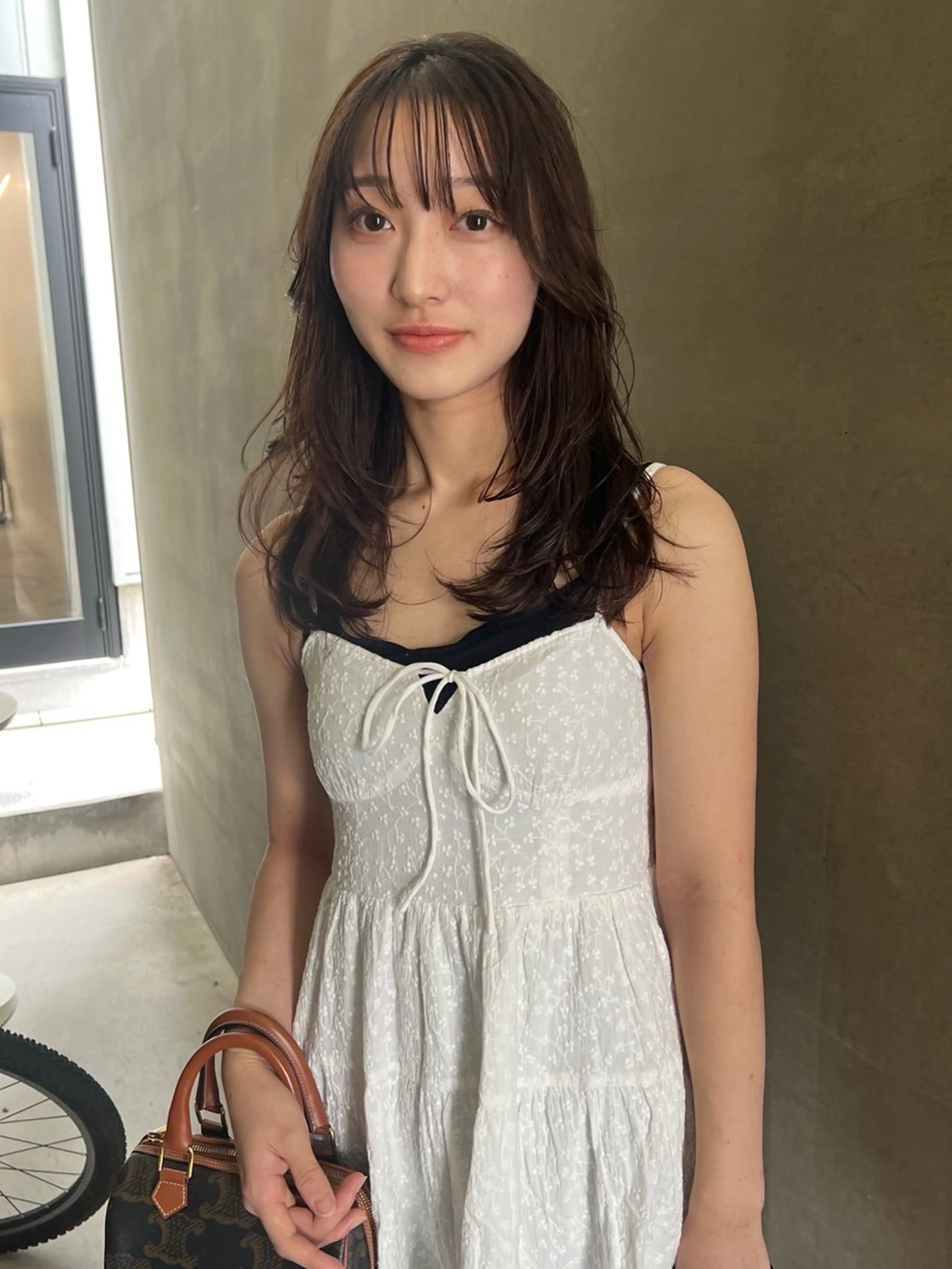 ロング カット ヘアカラー トリートメント 小林 美咲のヘアスタイル