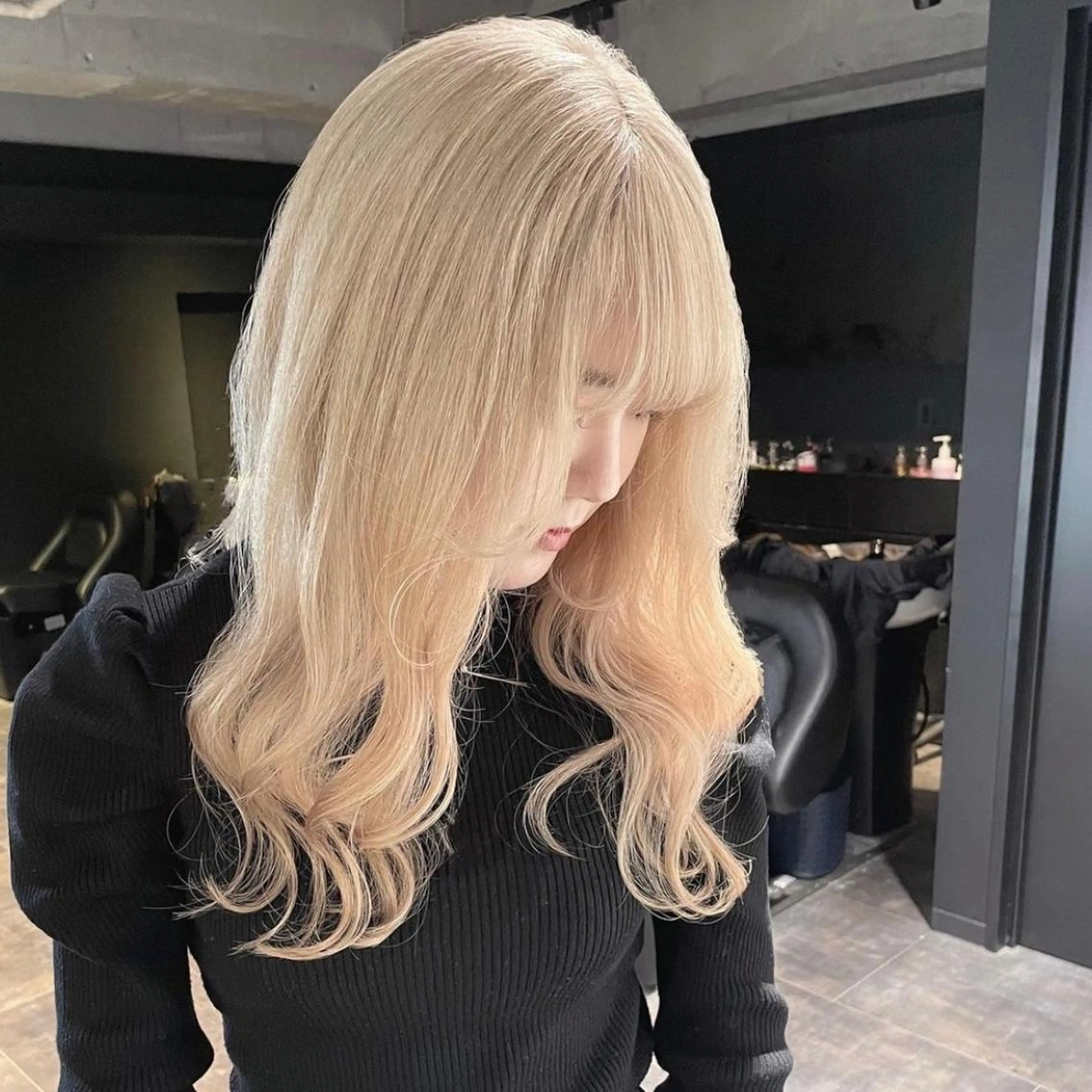 ロング カラー ベージュカラー ブロンド ブロンドベージュ ヘアカラー トリートメント MiL所属・✨ハイトーン✨ 濱田知孝のヘアスタイル