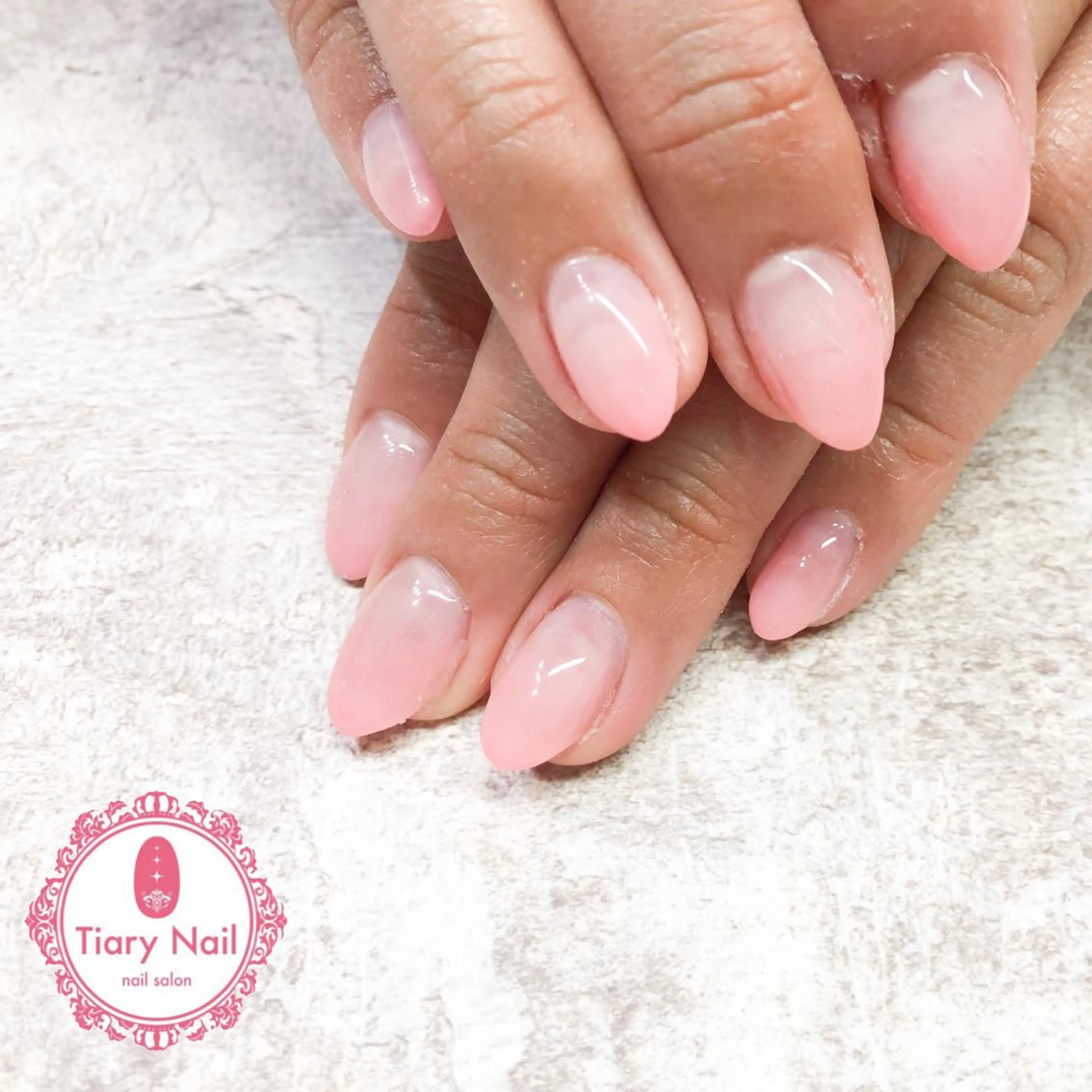 ネイル tiarynail K Kのネイルデザイン