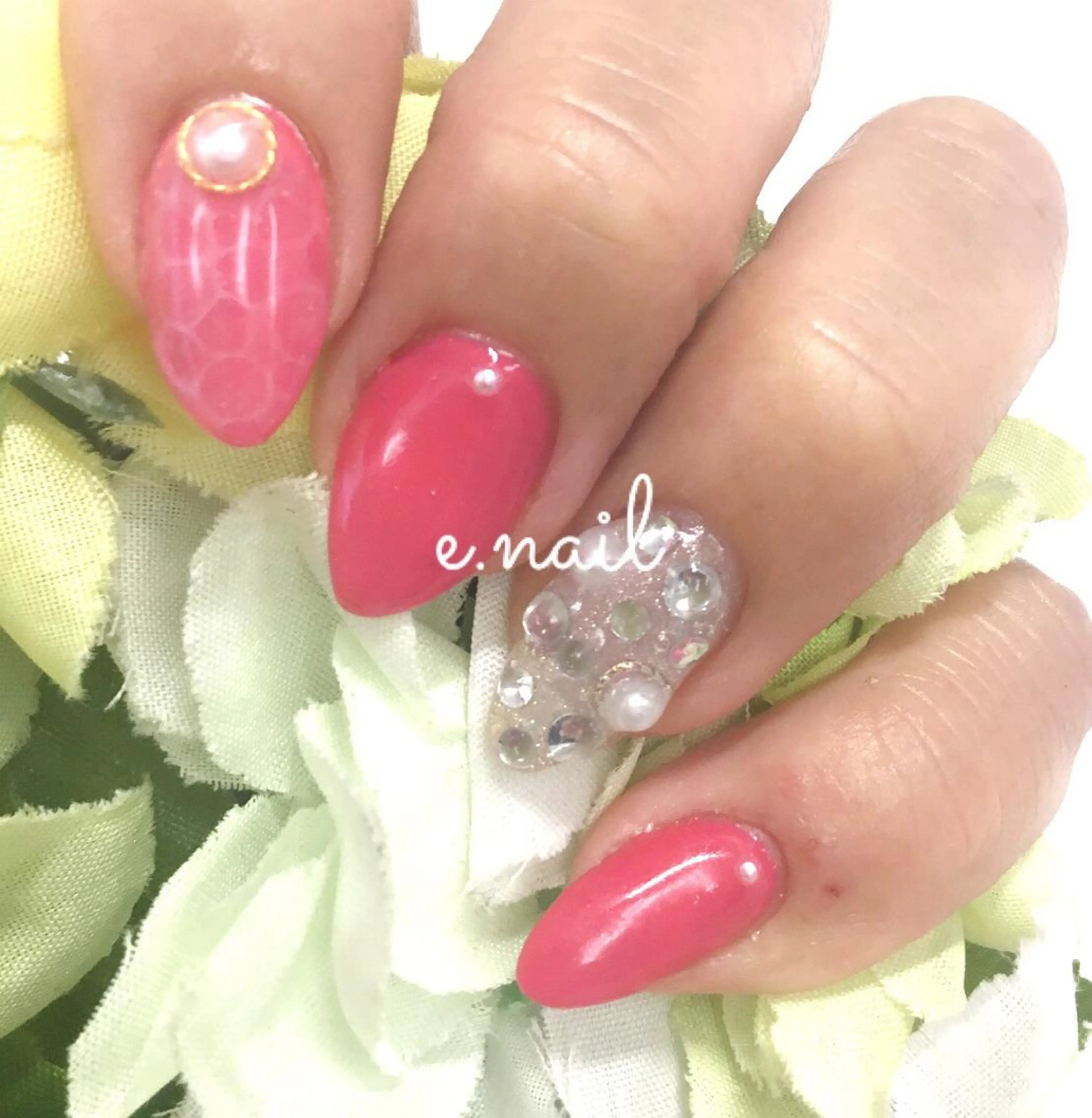 ネイル e.nail所属・和賀井 恵理のネイルデザイン