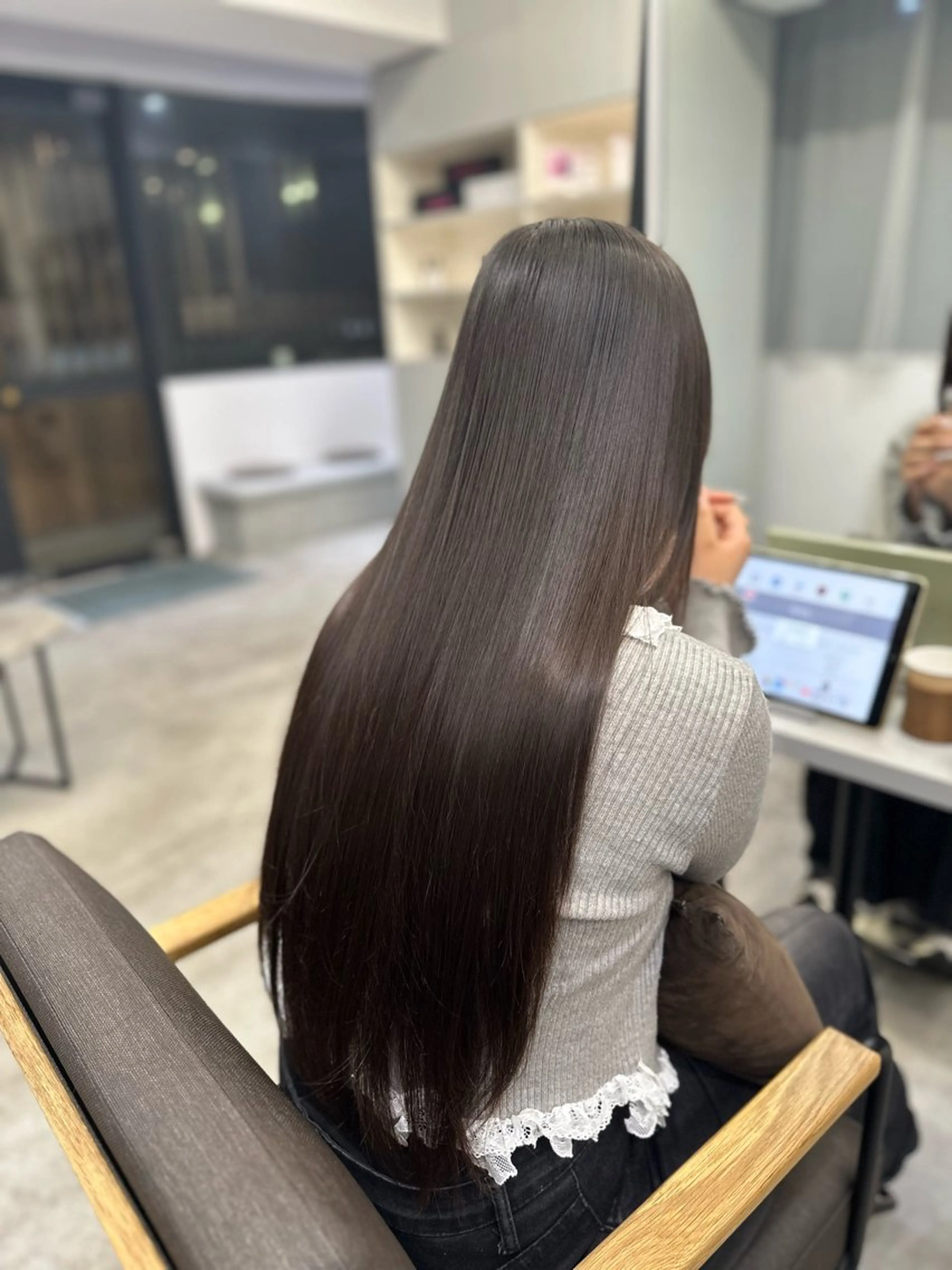 ロング パーマ 縮毛矯正 ハイトーンカラー が絶対可愛い✨泰聖✨のヘアスタイル