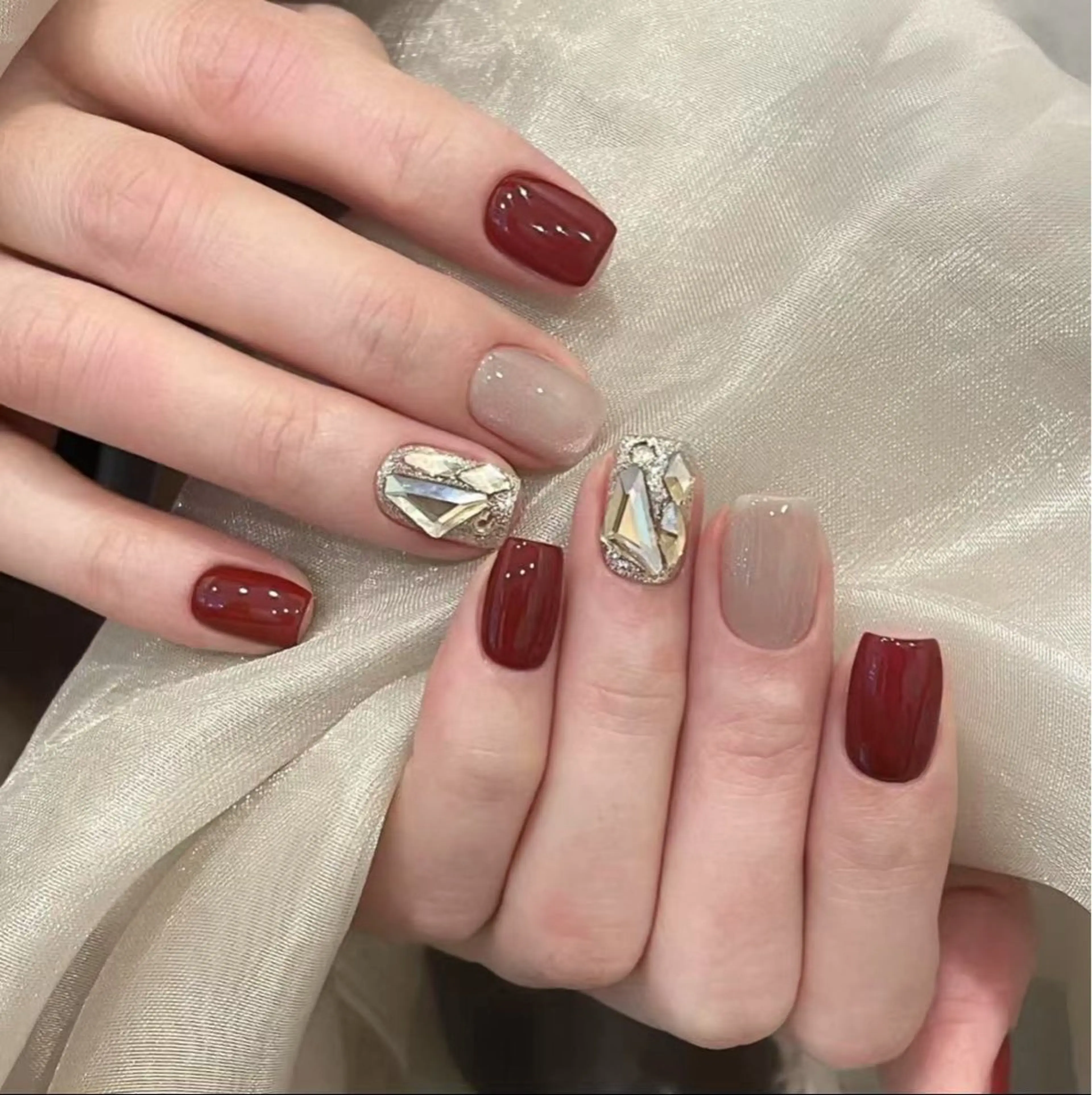 ネイル 星 星のネイルデザイン