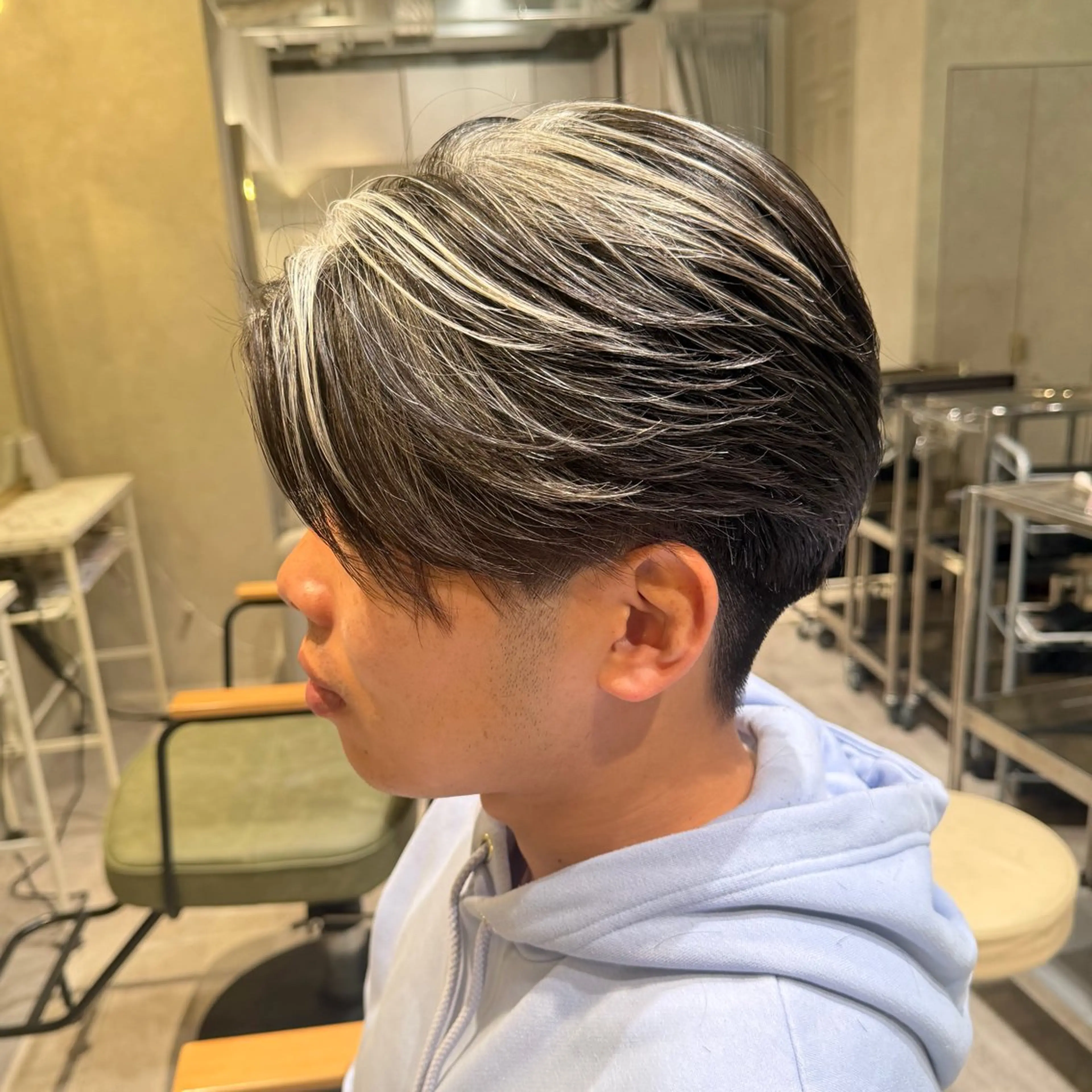 メンズ カット ハイトーン/パーマ/ メンズ / 櫻本🌐のヘアスタイル