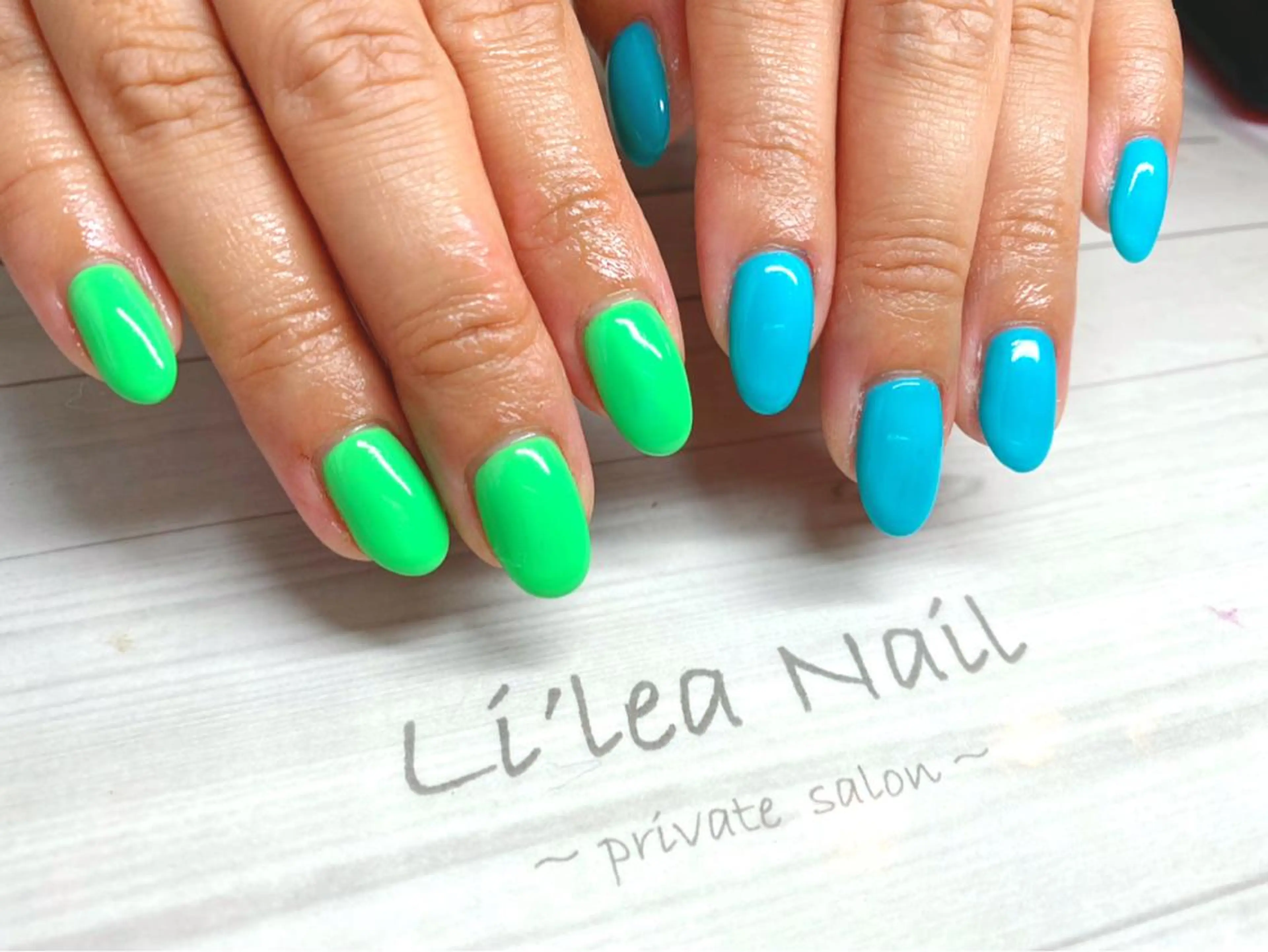 ネイル Li'leaNail AINAのネイルデザイン