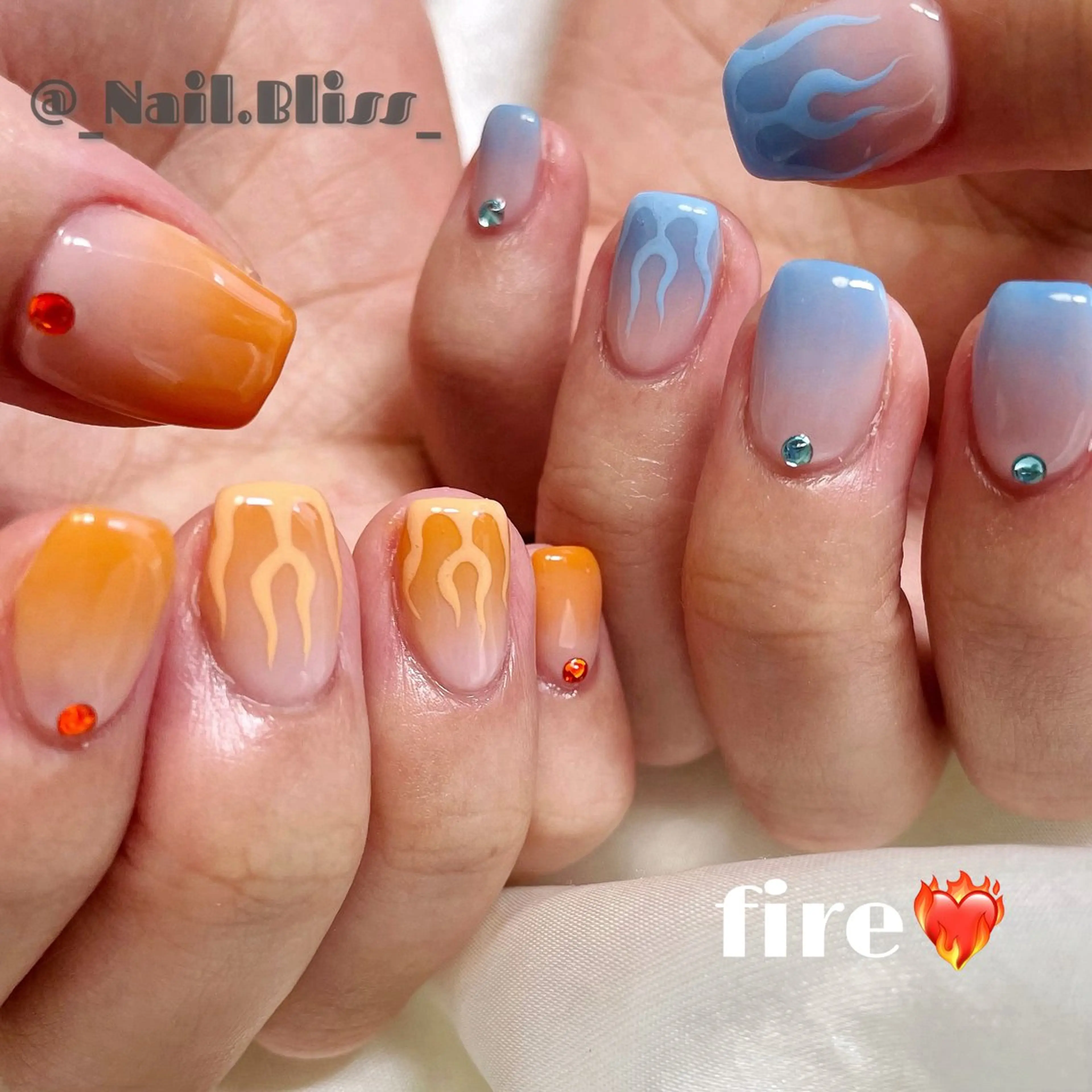 ネイル グラデーション 持ち込み ハンドネイル NAIL BLISSのネイルデザイン