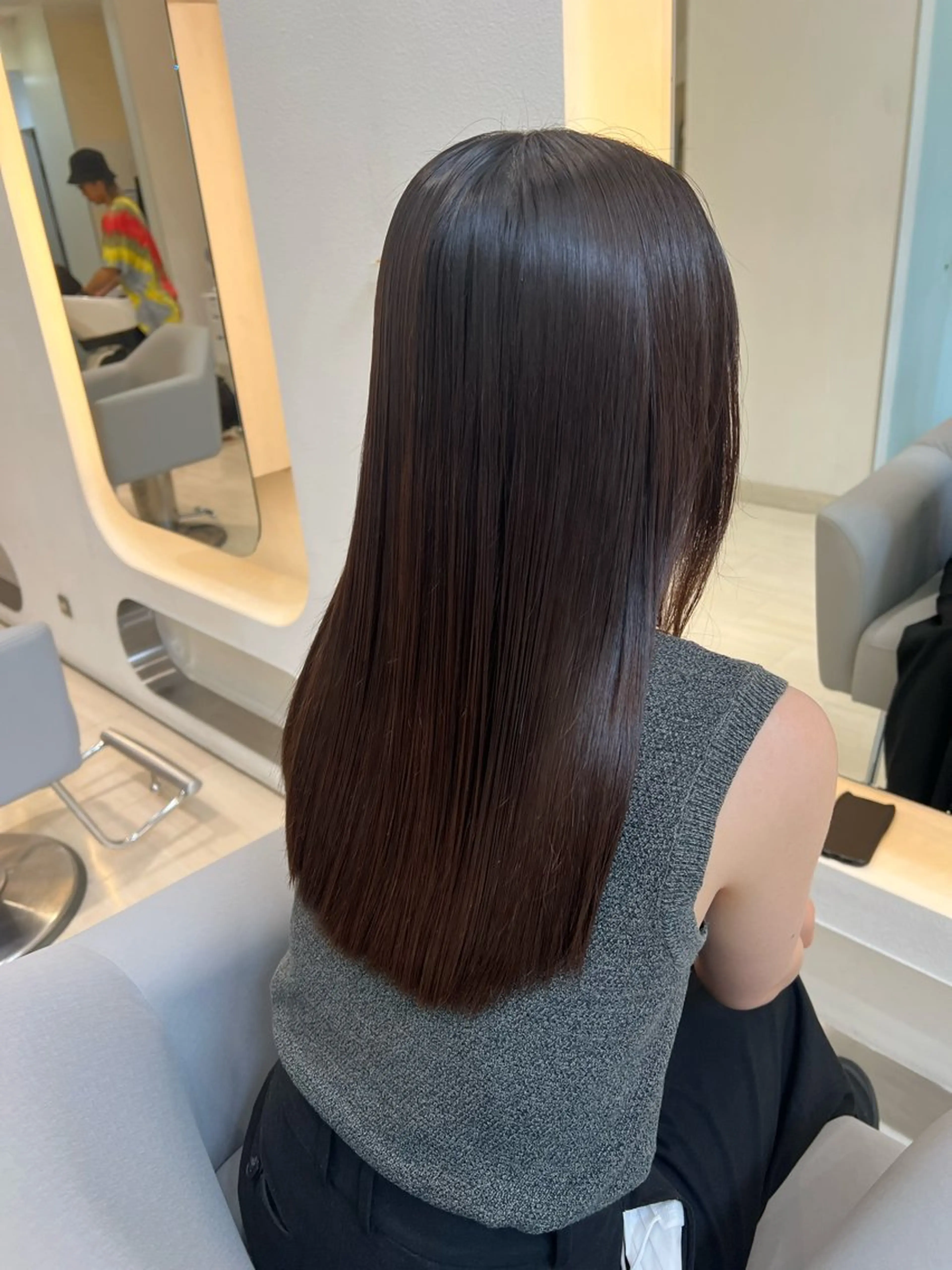 ロング カラー パーマ ヘアアレンジ 縮毛矯正 堀井 凌平のヘアスタイル