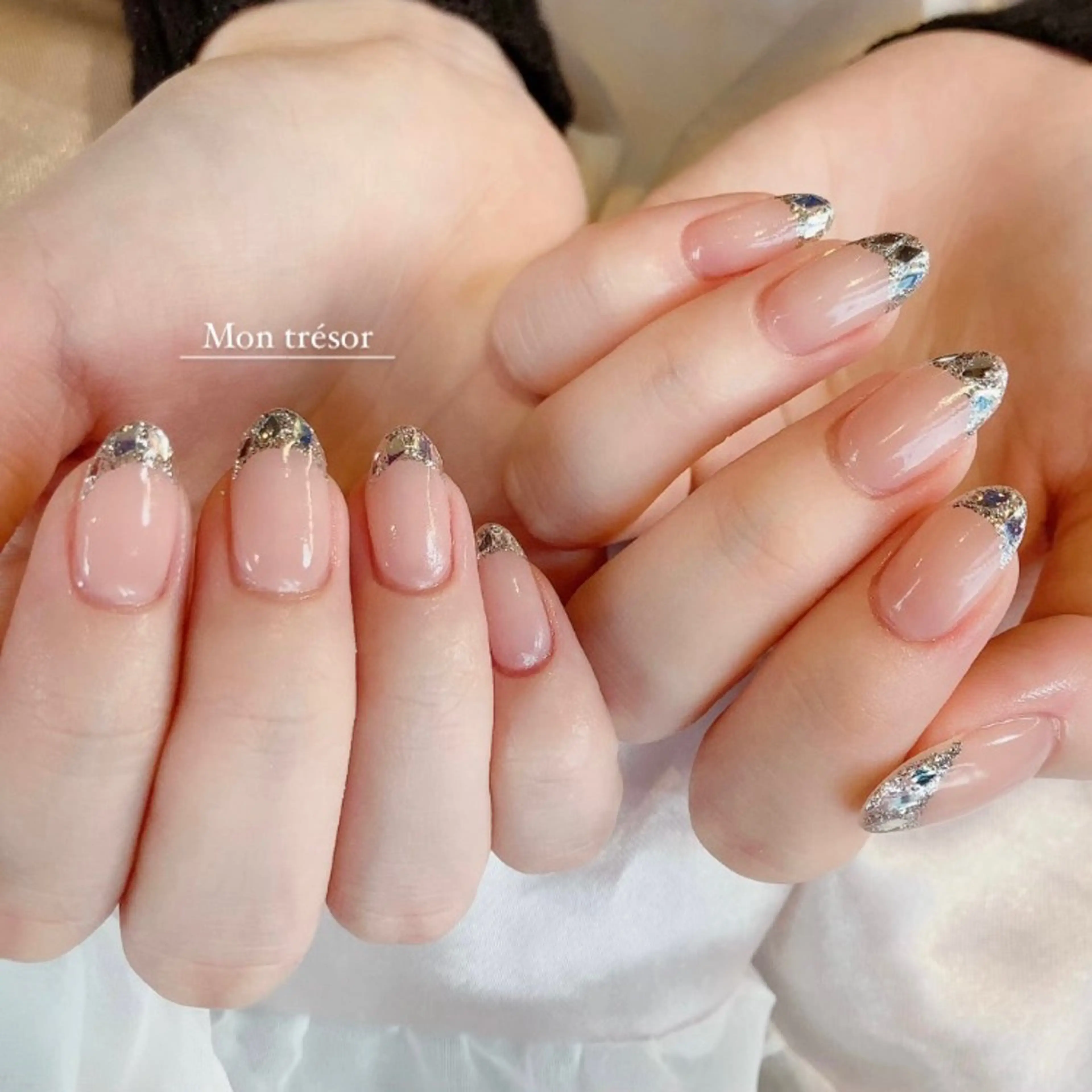 ネイル フレンチネイル ガラスフレンチ オフィスネイル シンプルネイル Mon trésor所属・Montrésor 名古屋ネイルサロンのネイルデザイン
