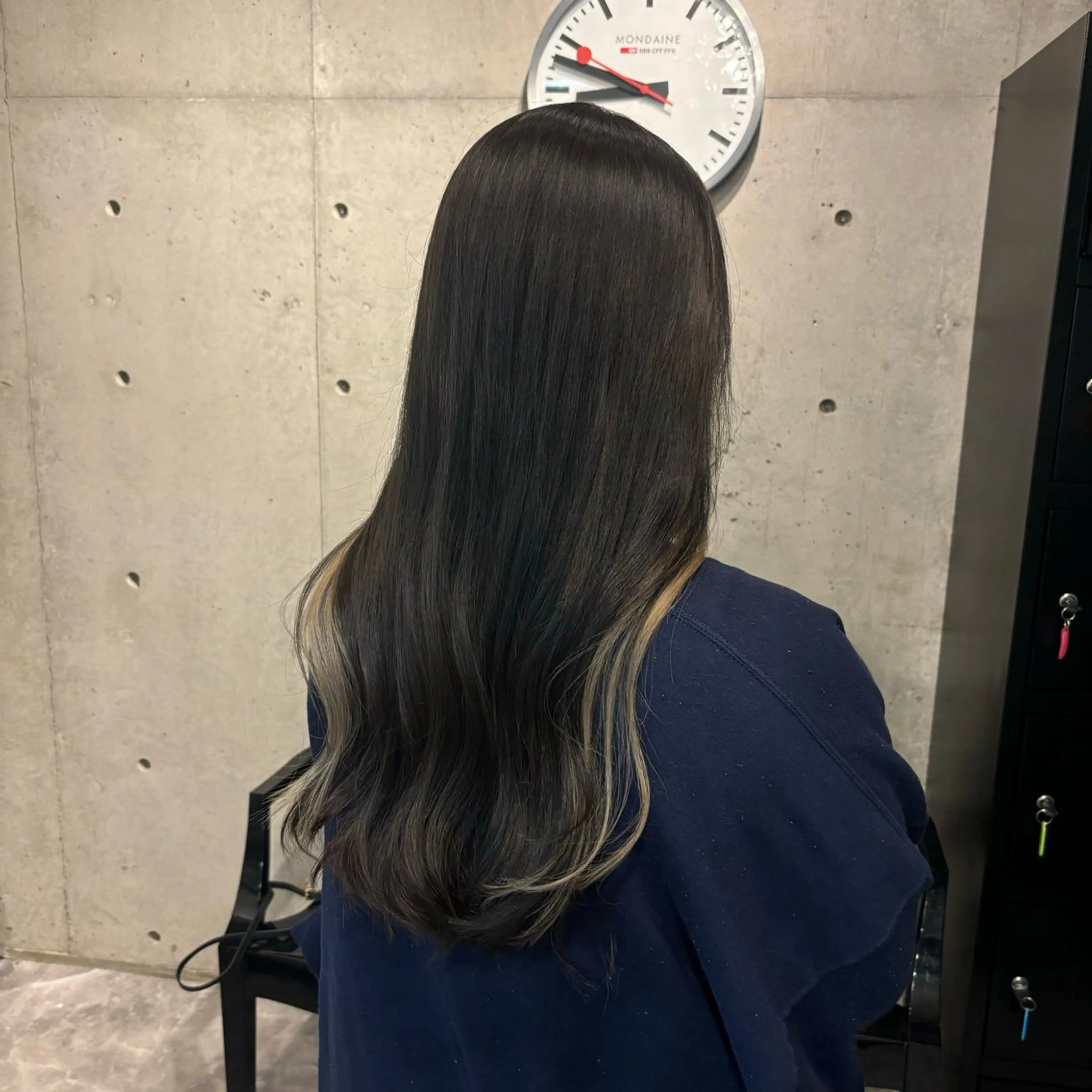 ロング AREND所属・AREND hinanoのヘアスタイル
