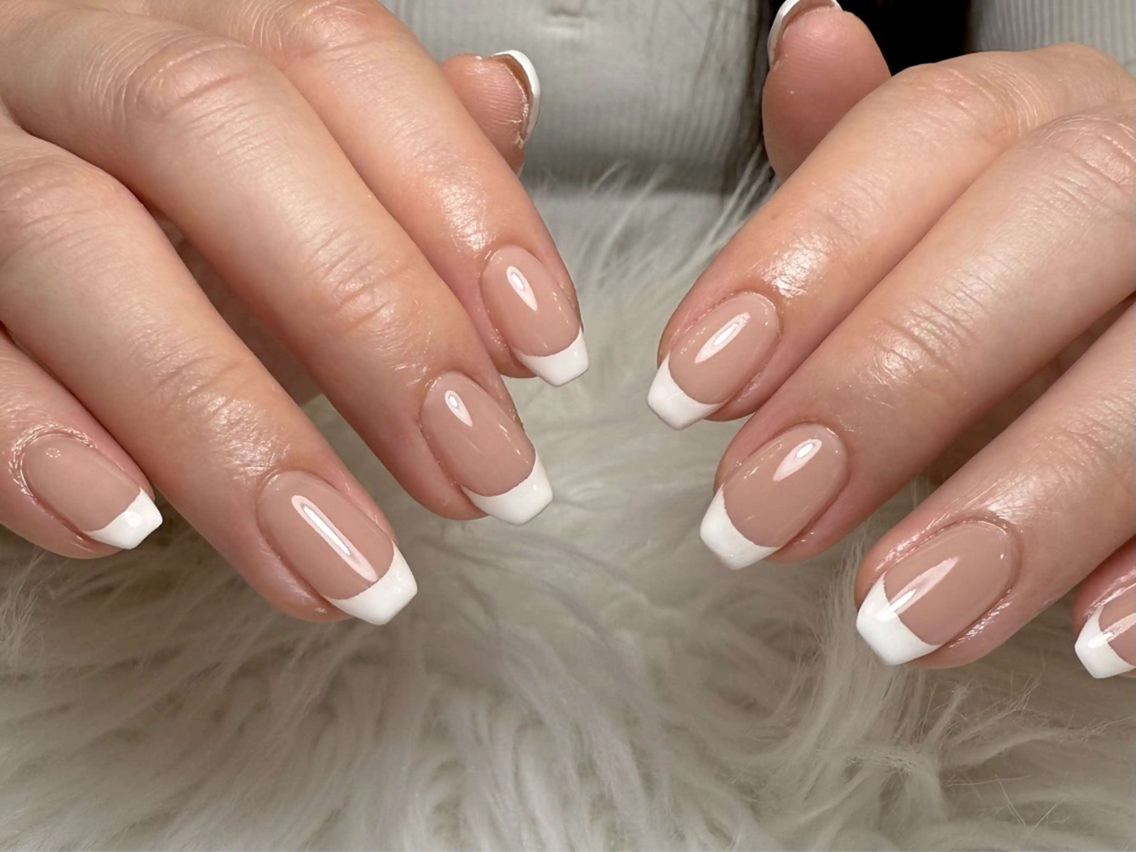 【HAND】フレンチネイル〔オフ込み〕¥7,500の写真