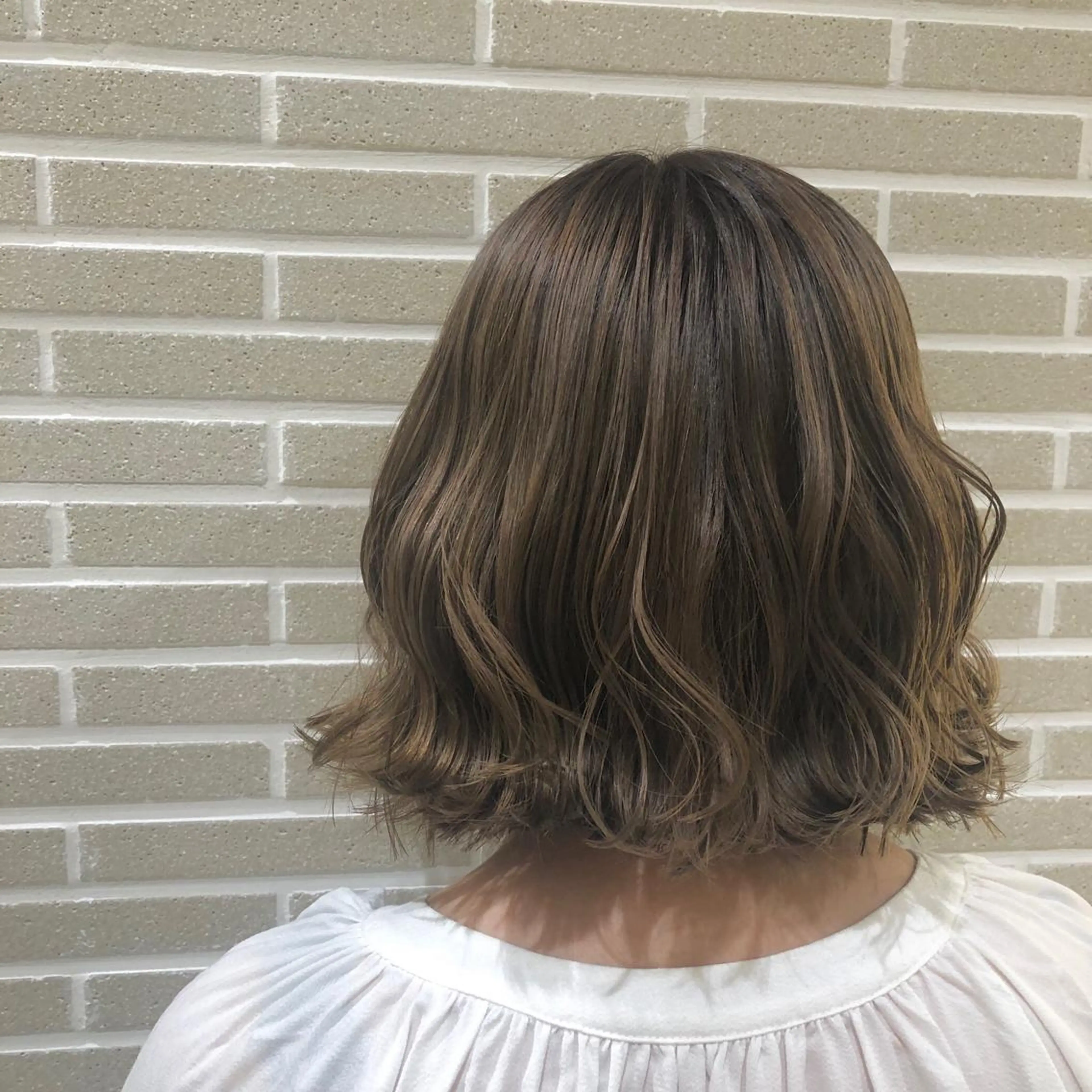 ミディアム 植田 菜月のヘアスタイル