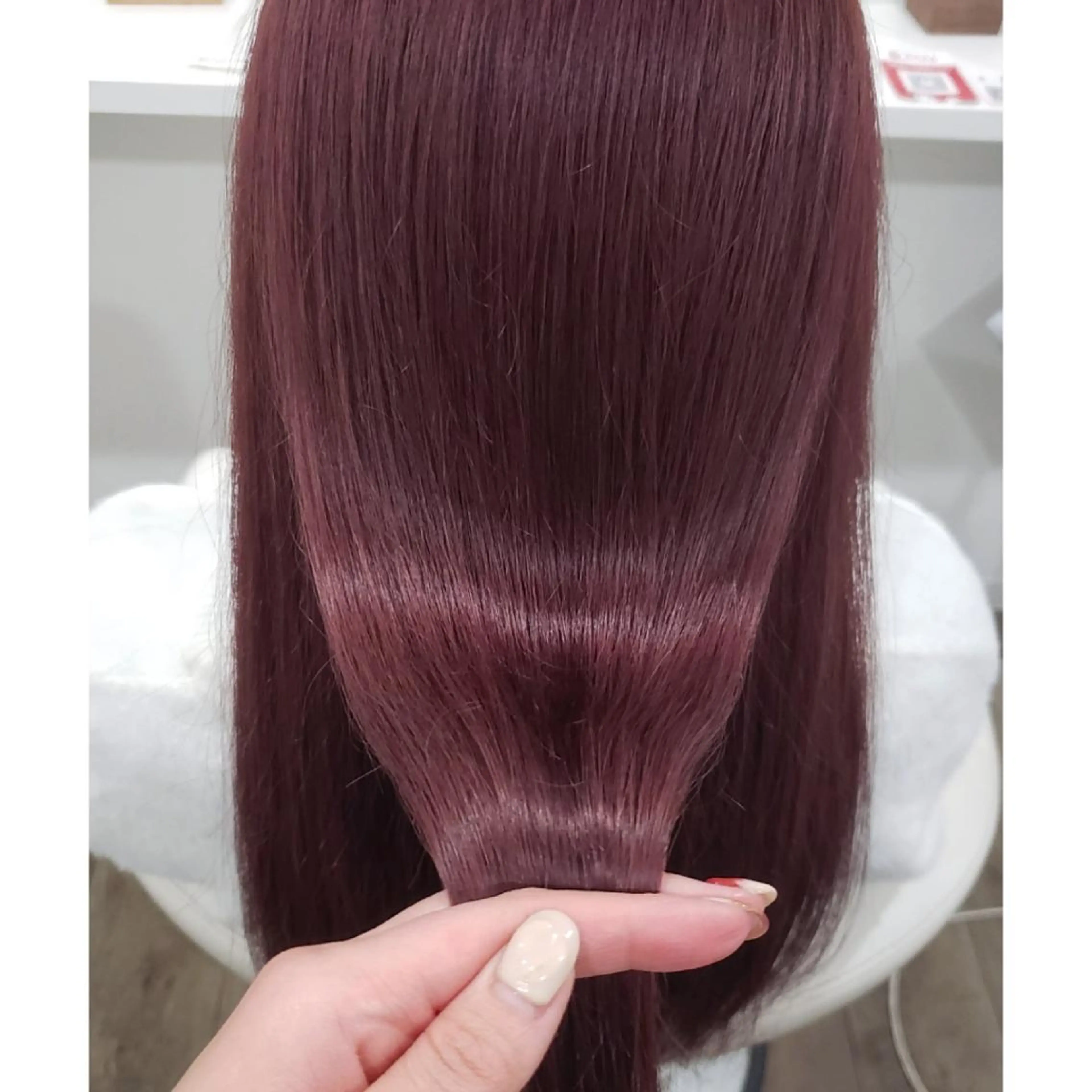 ロング カラー ヘアアレンジ 成人式 ブリーチ ラベンダーカラー ラベンダーピンク ピンクカラー 髪質改善サロン🍃 AIRI のヘアスタイル