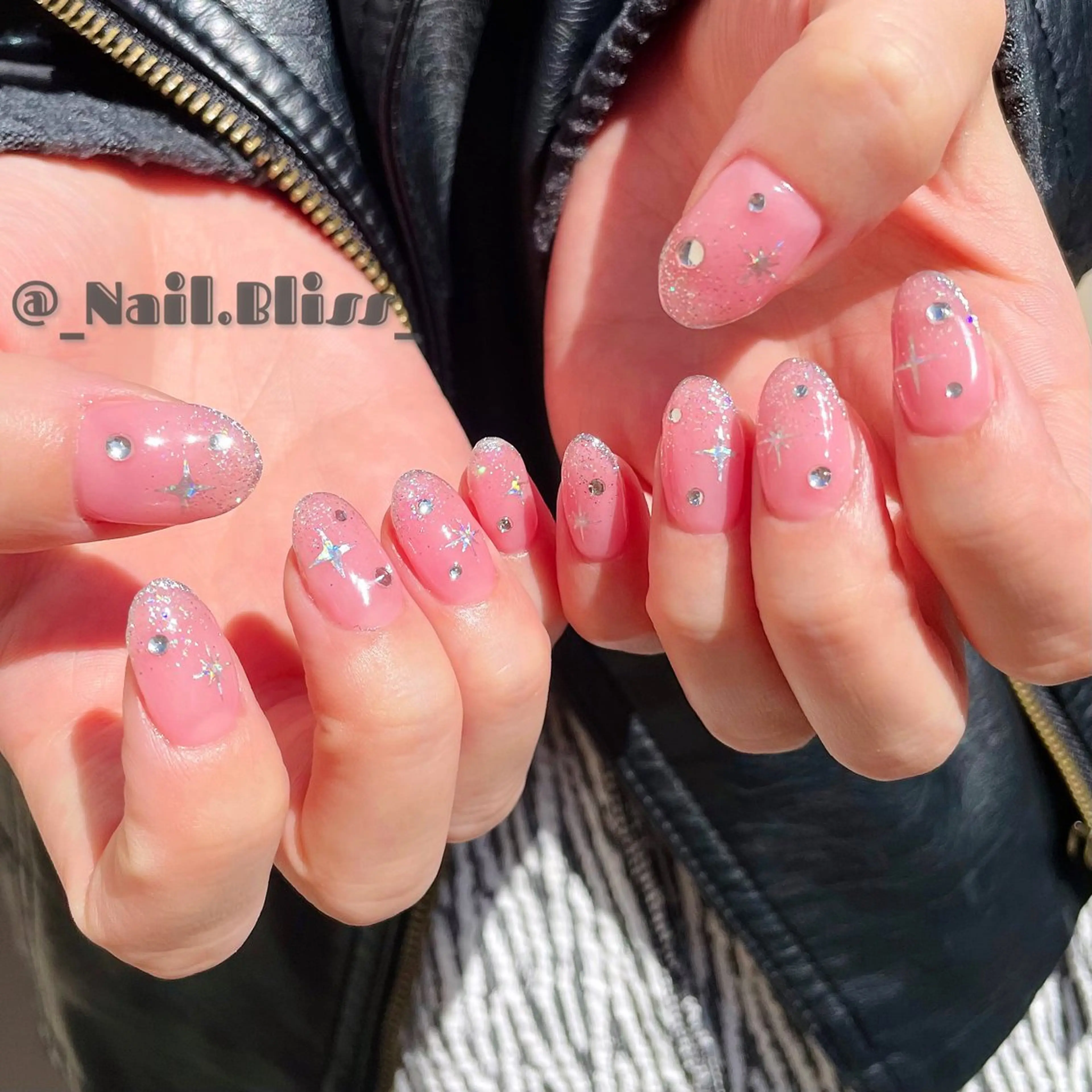 ネイル キラキラネイル ハンドネイル NAIL BLISSのネイルデザイン