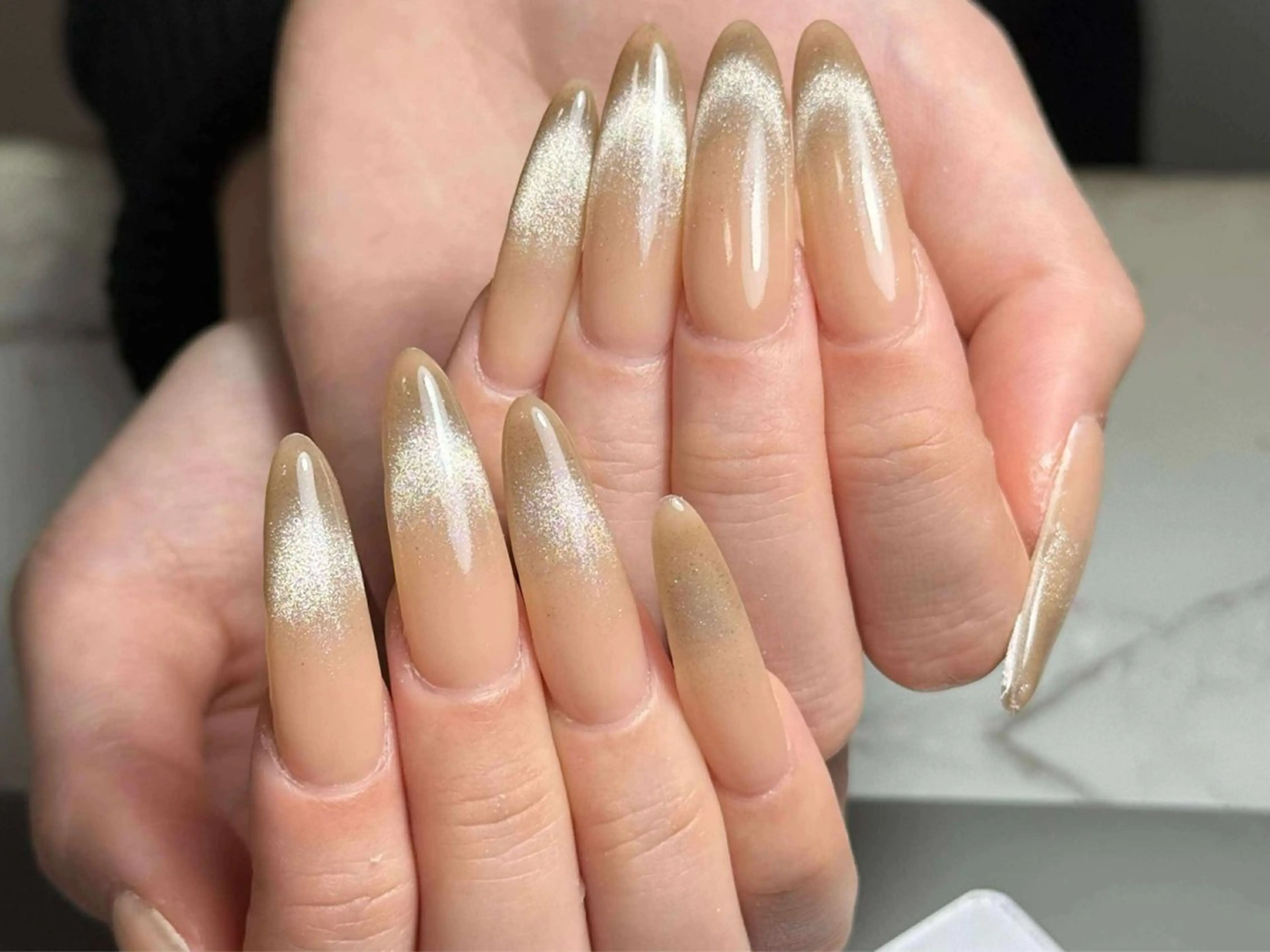 ネイル アートネイル フレンチネイル ジェルネイル グラデーション 韓国ネイル ハンドネイル 💕鈴木ユリ パラジェル/オフ無料のネイルデザイン