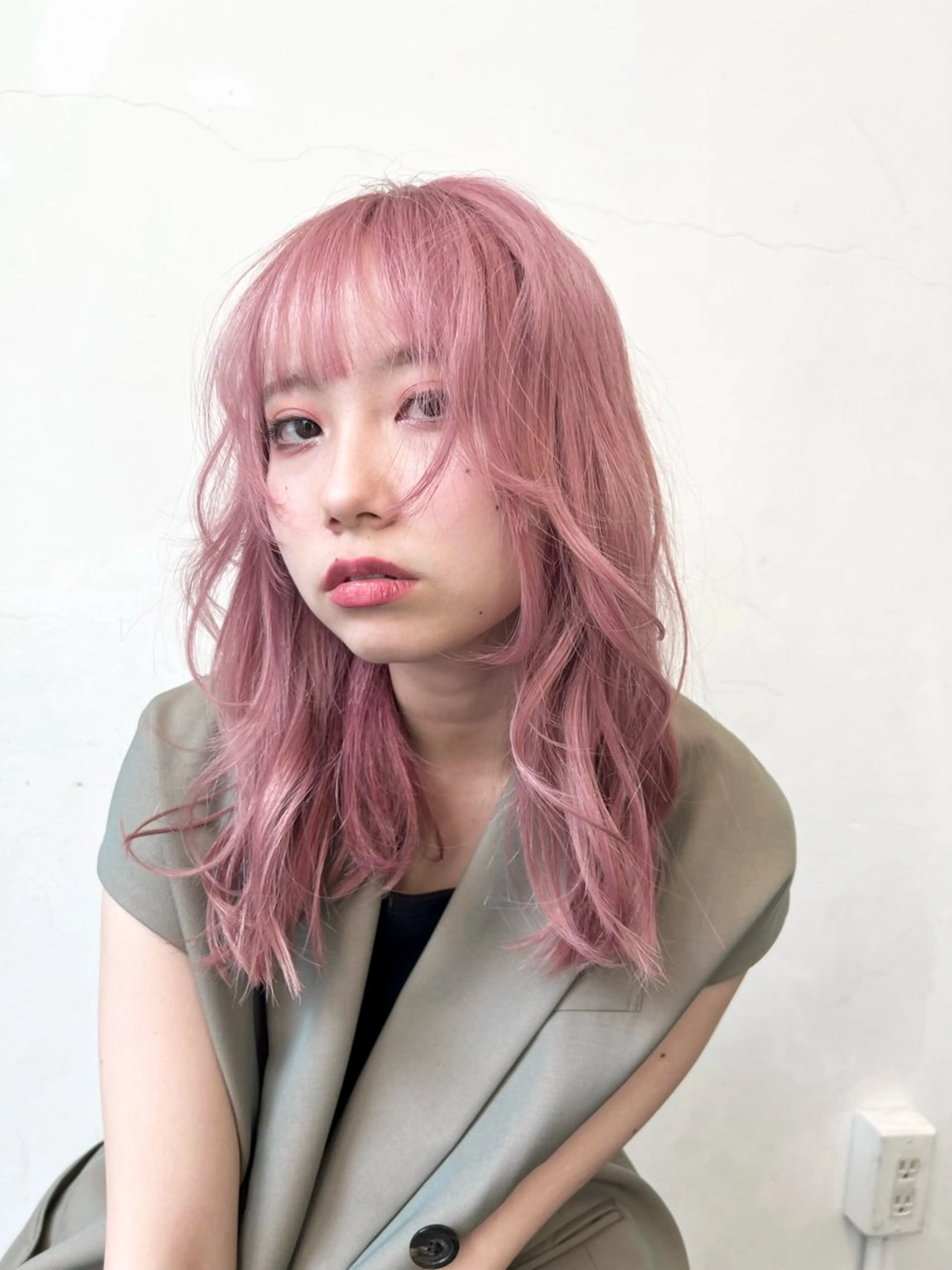 ミディアム カラー ベージュカラー ブリーチ ケアブリーチ ダブルカラー ピンクカラー カット ヘアカラー トリートメント HARU//原宿🤍 リピート率NO.1のヘアスタイル