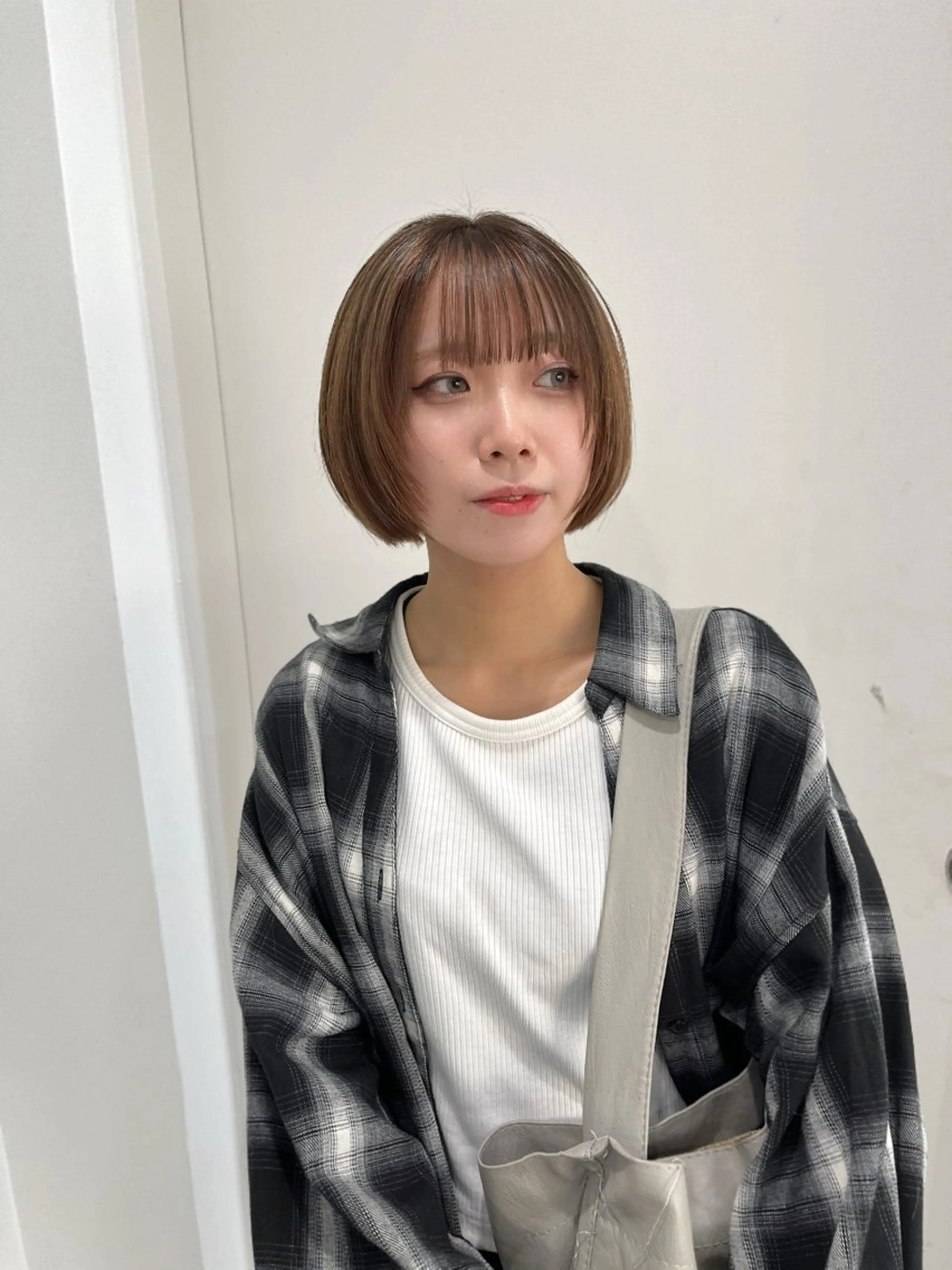 ショート 縮毛矯正/ハイトーン /パーマ/前原汐🎐のヘアスタイル