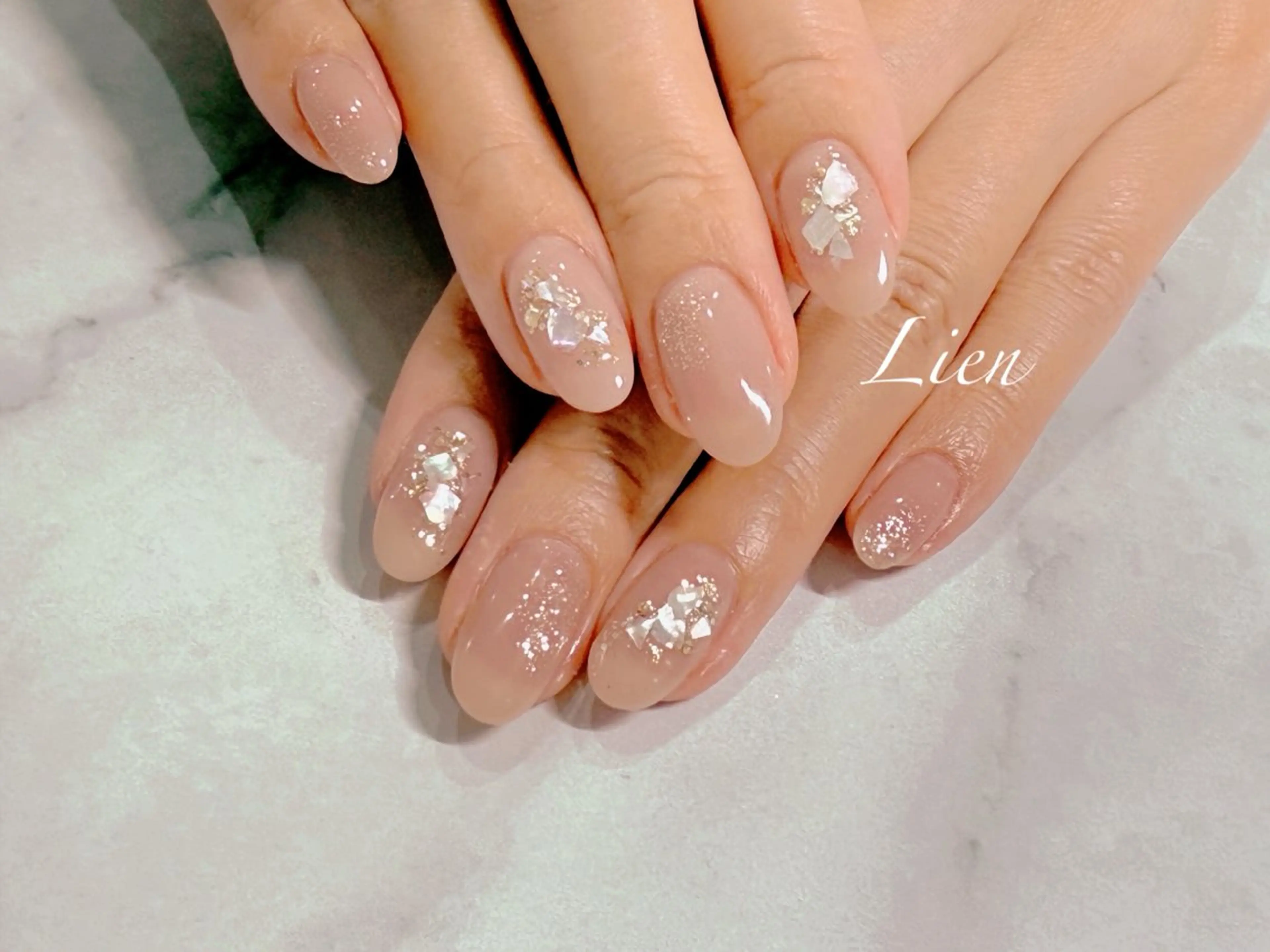 ネイル 長さ出し フットネイル フレンチネイル ジェルネイル ガラスフレンチ ハンドネイル Lien（リアン） 銀座駅6分のネイルデザイン