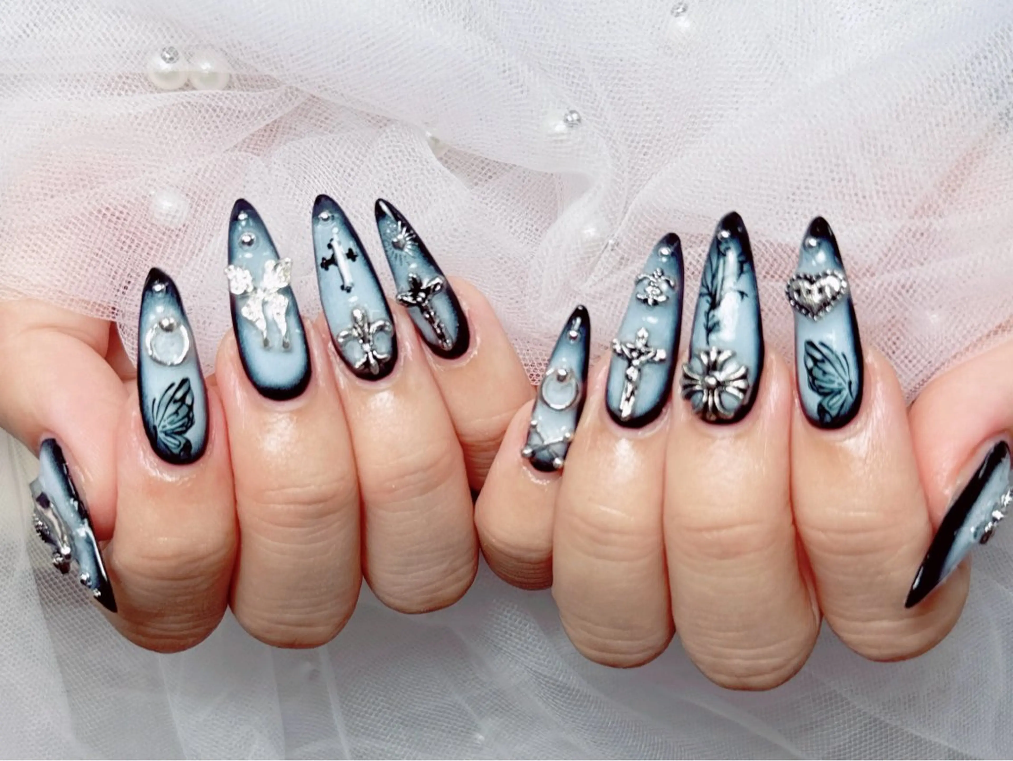 ネイル フレンチネイル ジェルネイル ハート 韓国ネイル マグネットネイル ハンドネイル ネイルサロン lotusのネイルデザイン