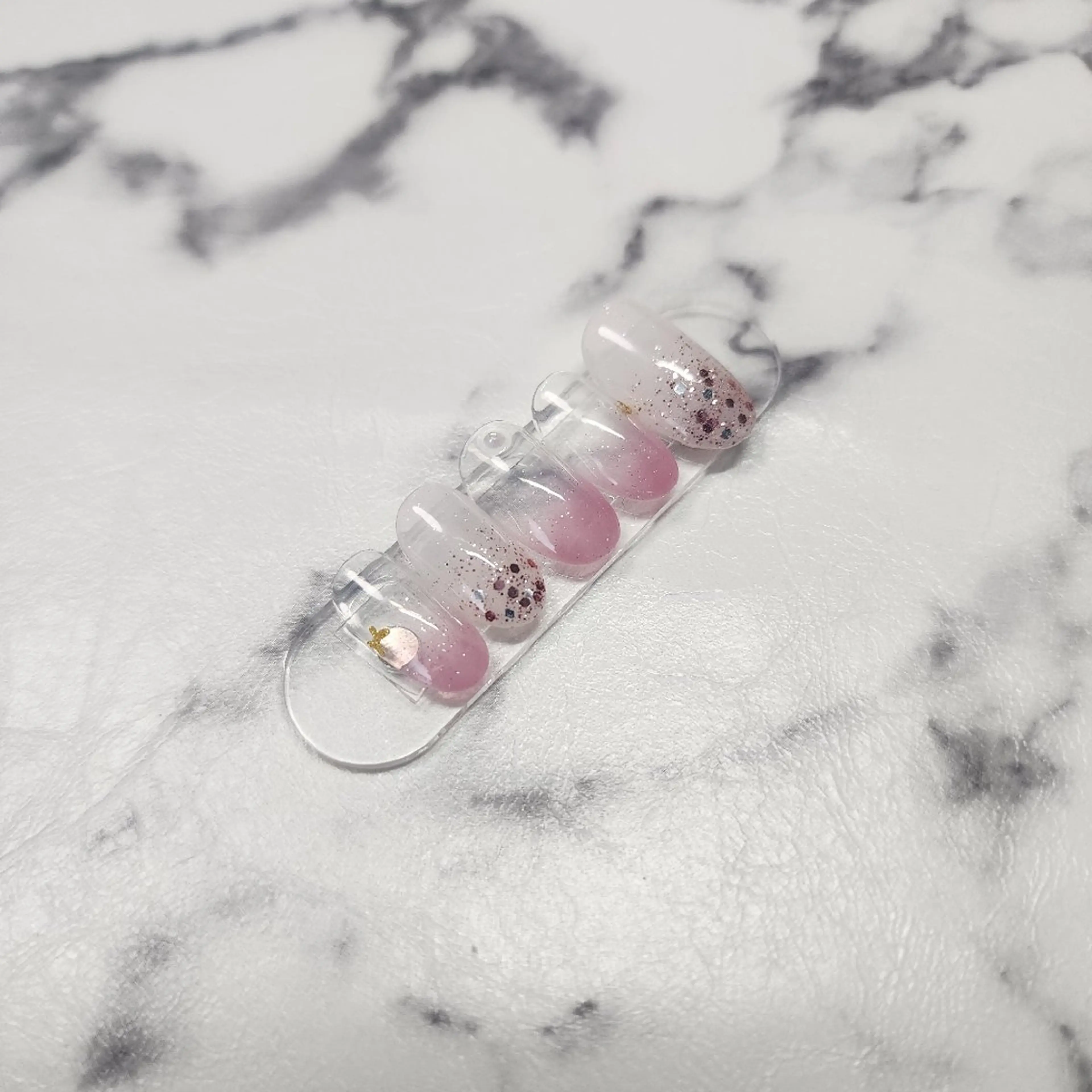 ネイル ハンドネイル NailSalon＆HandmadeShop♾️Eight♾️所属・NailSalon ♾️Eight♾️のネイルデザイン