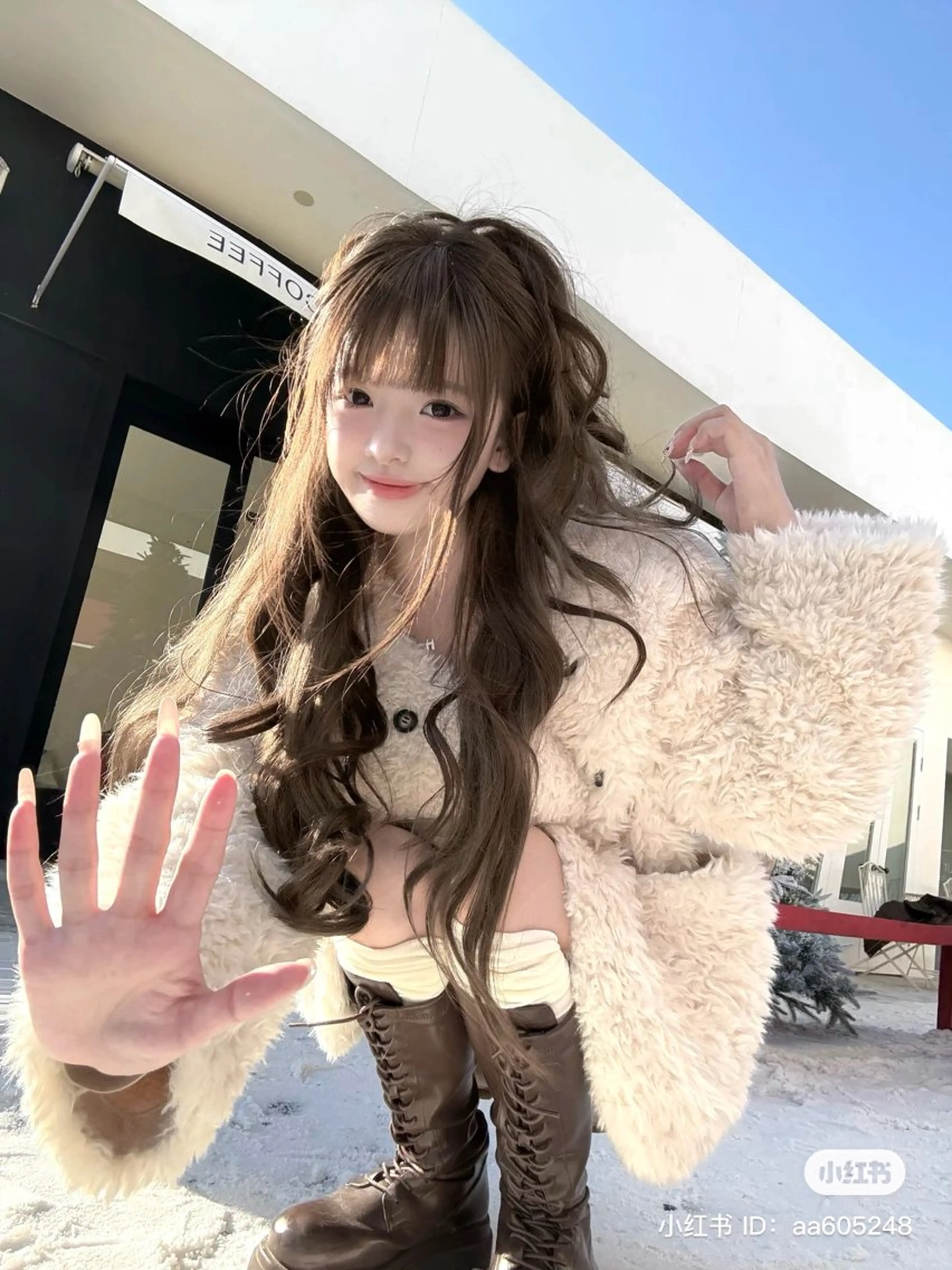 ロング カット ヘアカラー 韓国ヘア🇰🇷 YURIYAのヘアスタイル