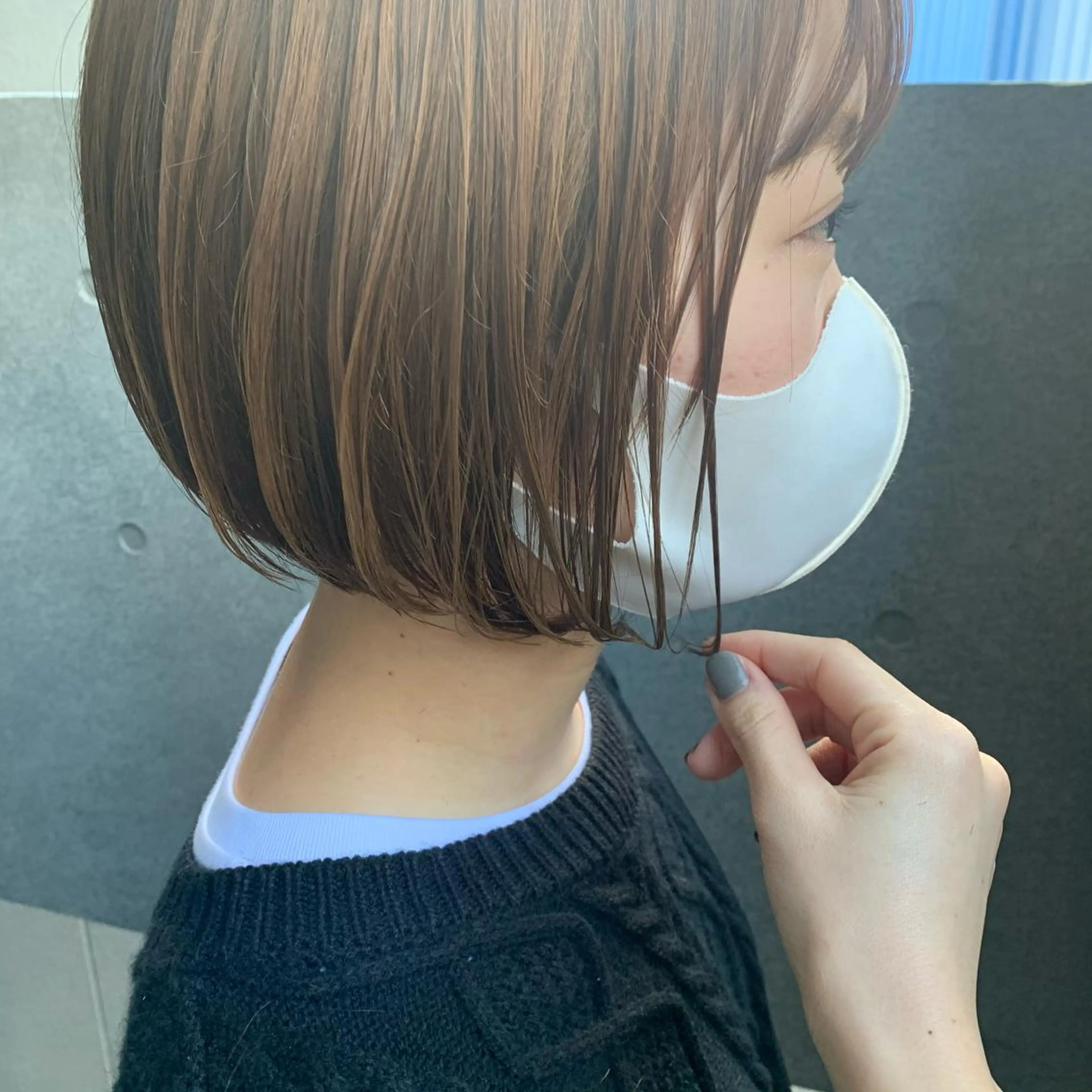 ショート カラー ヘアアレンジ サナ🌱 切りっぱなしボブのヘアスタイル