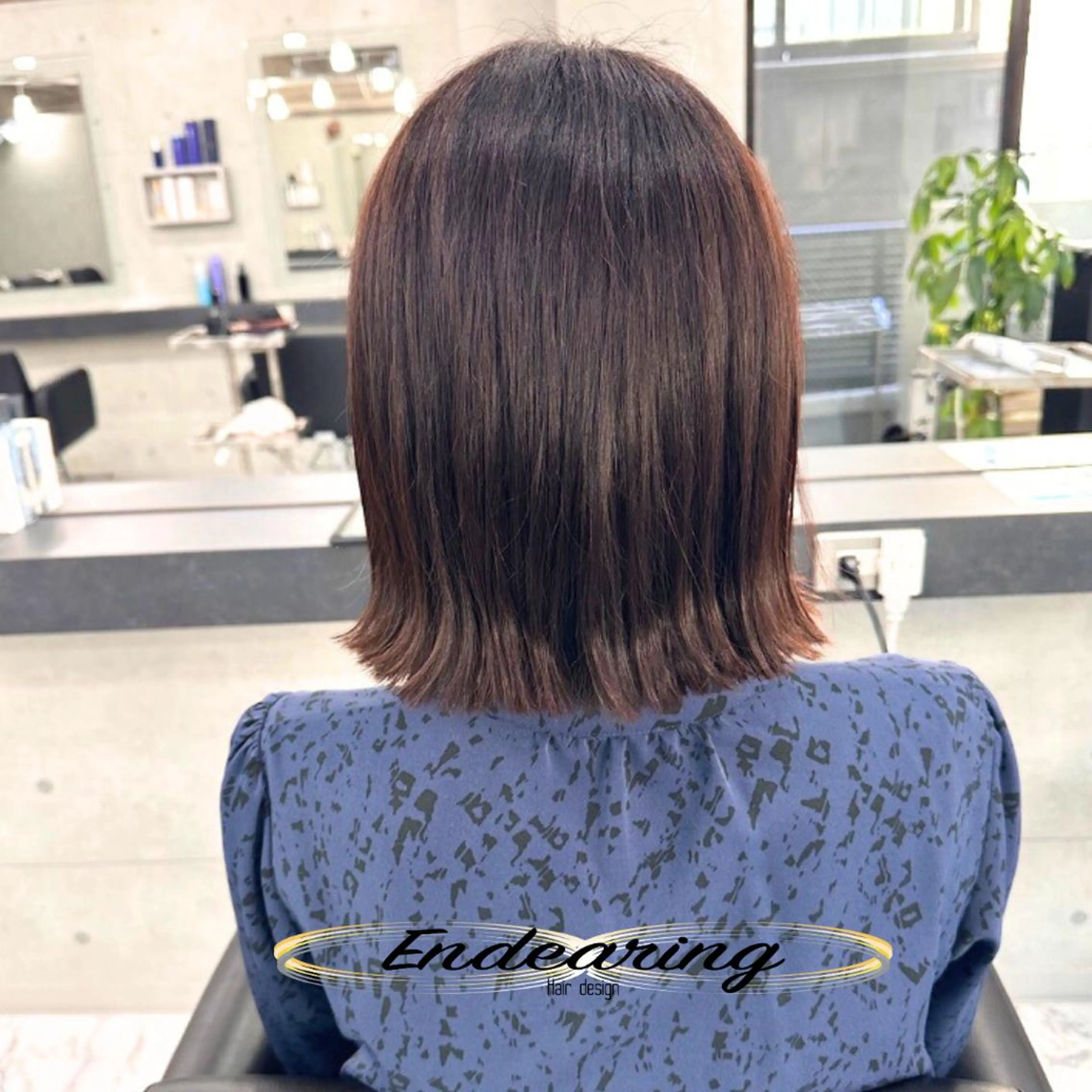 ミディアム ワンレンボブ ボブ 外ハネヘア カット ヘアカラー Endearing 銀座/レイヤーカットのヘアスタイル