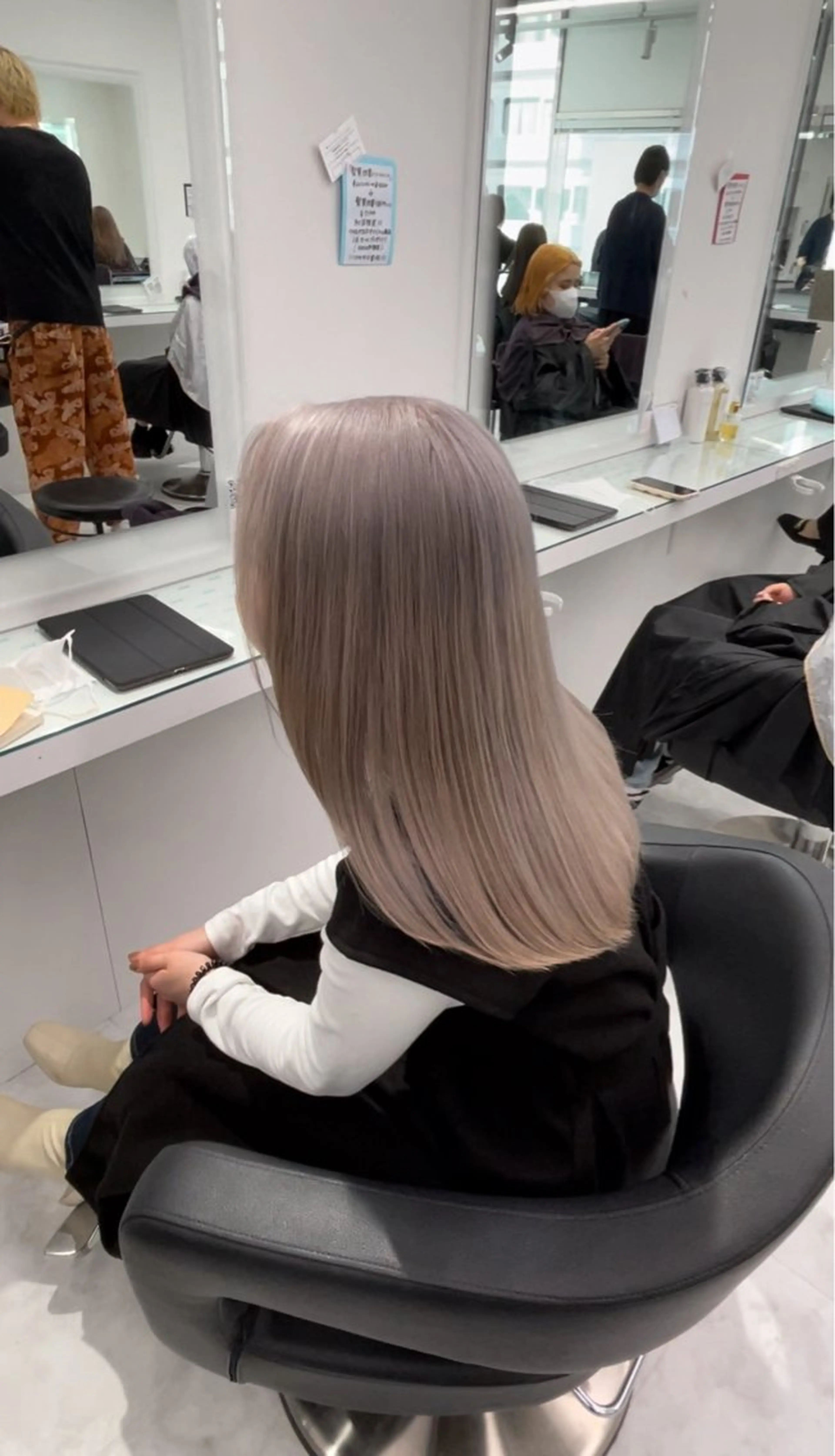 ロング カラー ヘアアレンジ ヘアカラー トリートメント ヘアセット ハイトーン艶カラー 🤍ゆうひのヘアスタイル