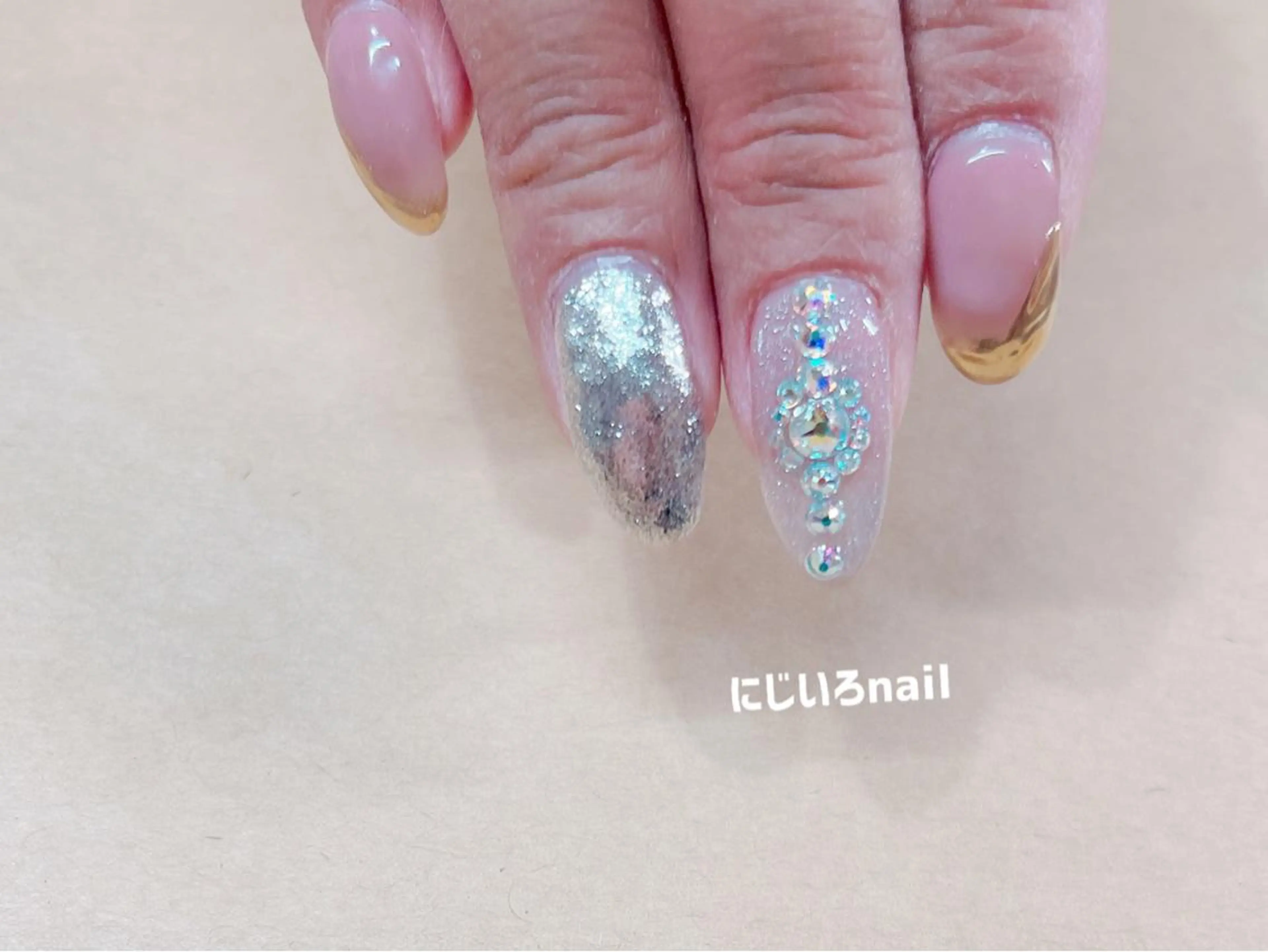 ネイル にじいろ nailのネイルデザイン