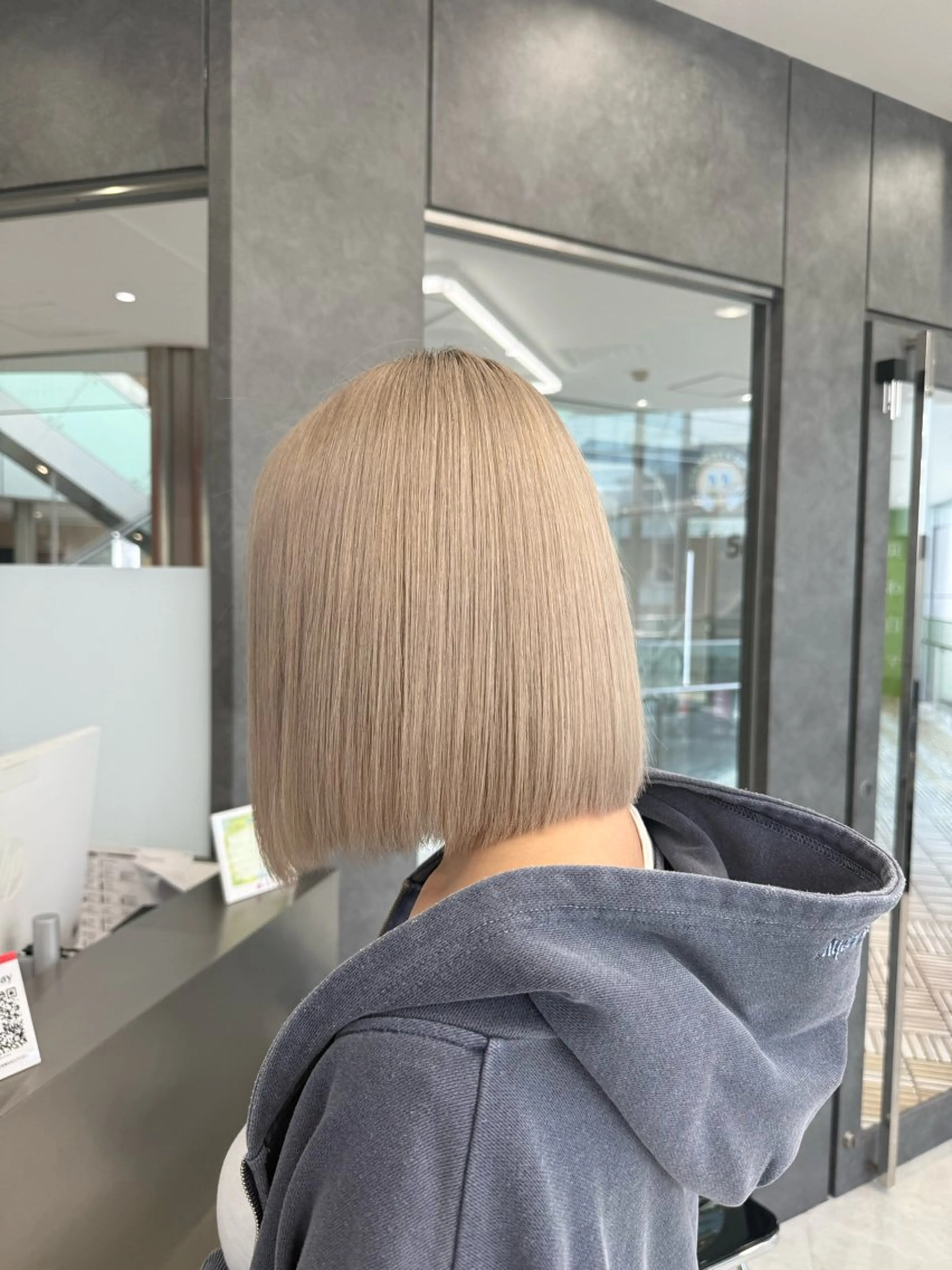 ミディアム カラー ヘアアレンジ カット ヘアカラー トリートメント ヘアセット 韓国ヘア🖤/透明感 shihoのヘアスタイル