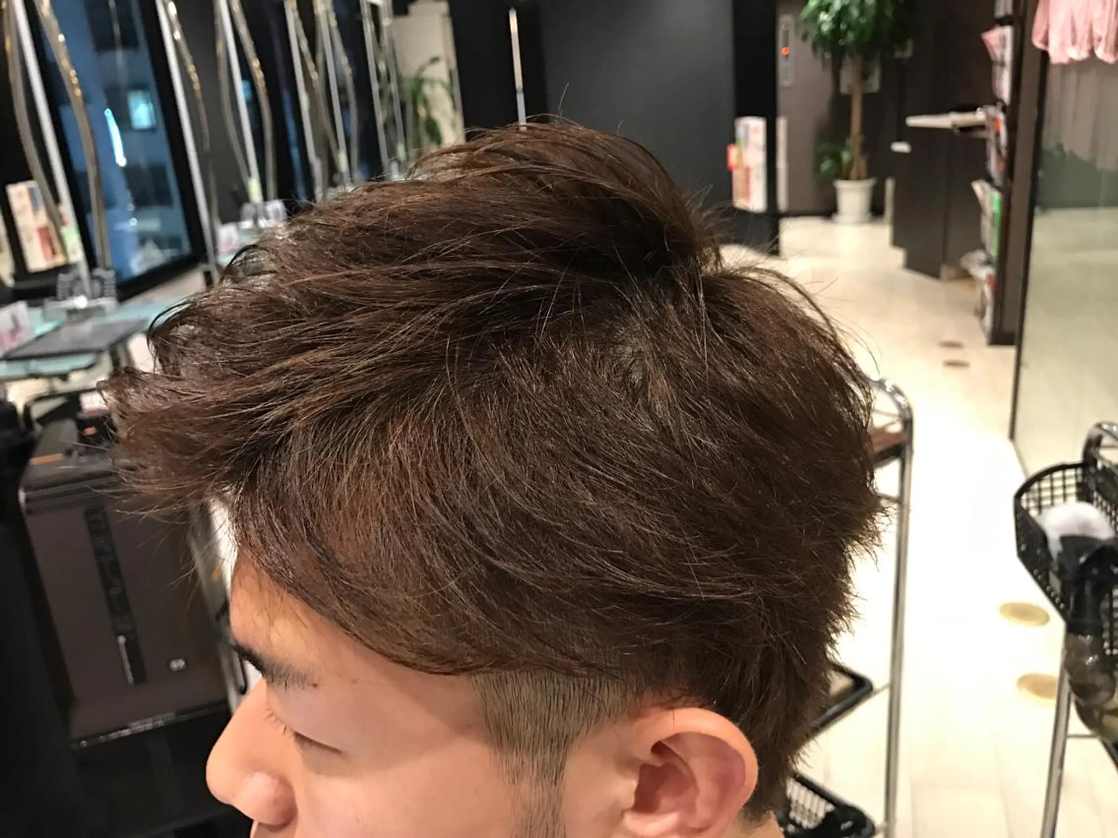 ショート メンズ 假屋 航のヘアスタイル