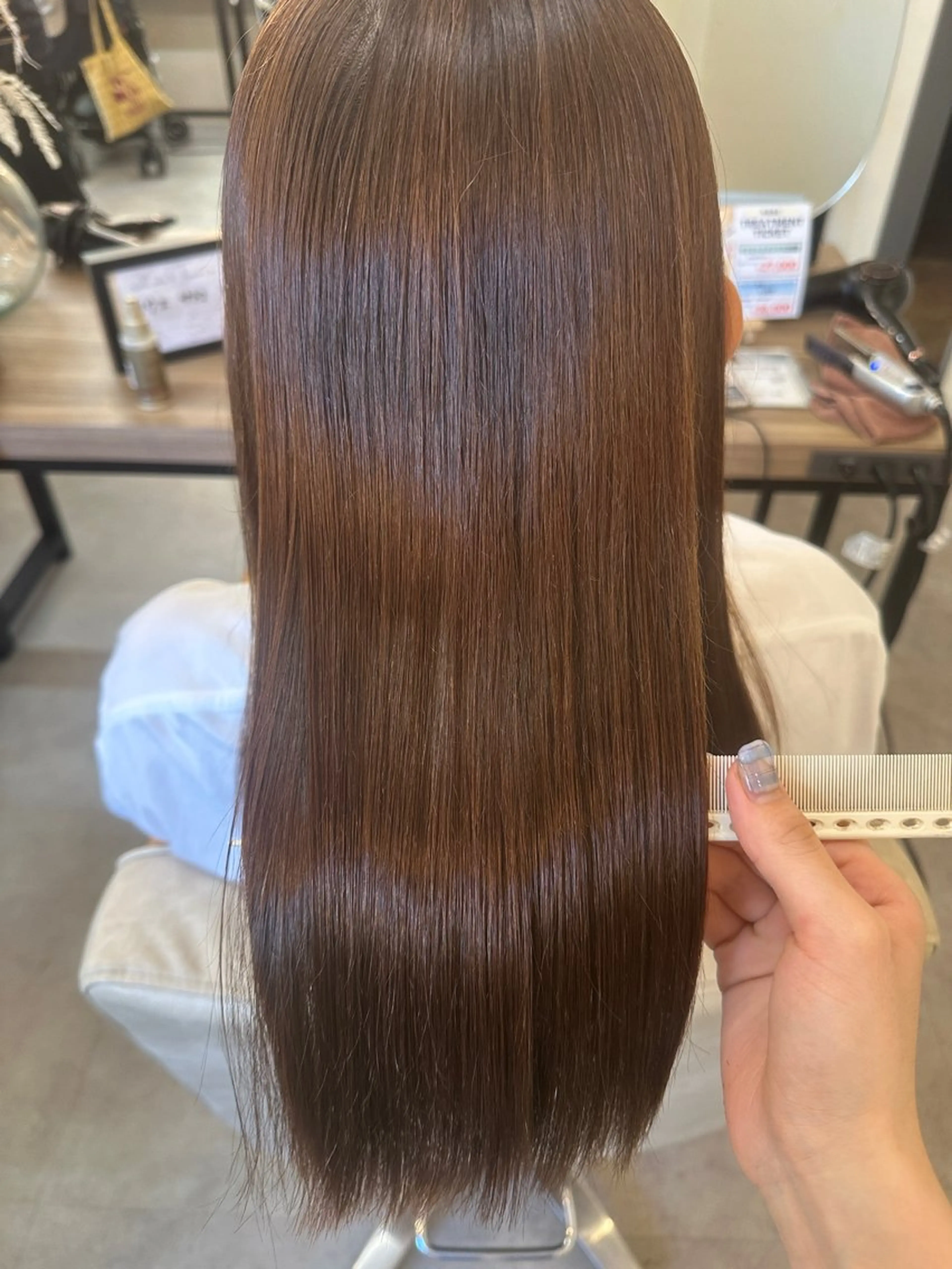 うる艶ストレート縮毛矯正 + カット+ 4step treatment🧼✂︎の写真