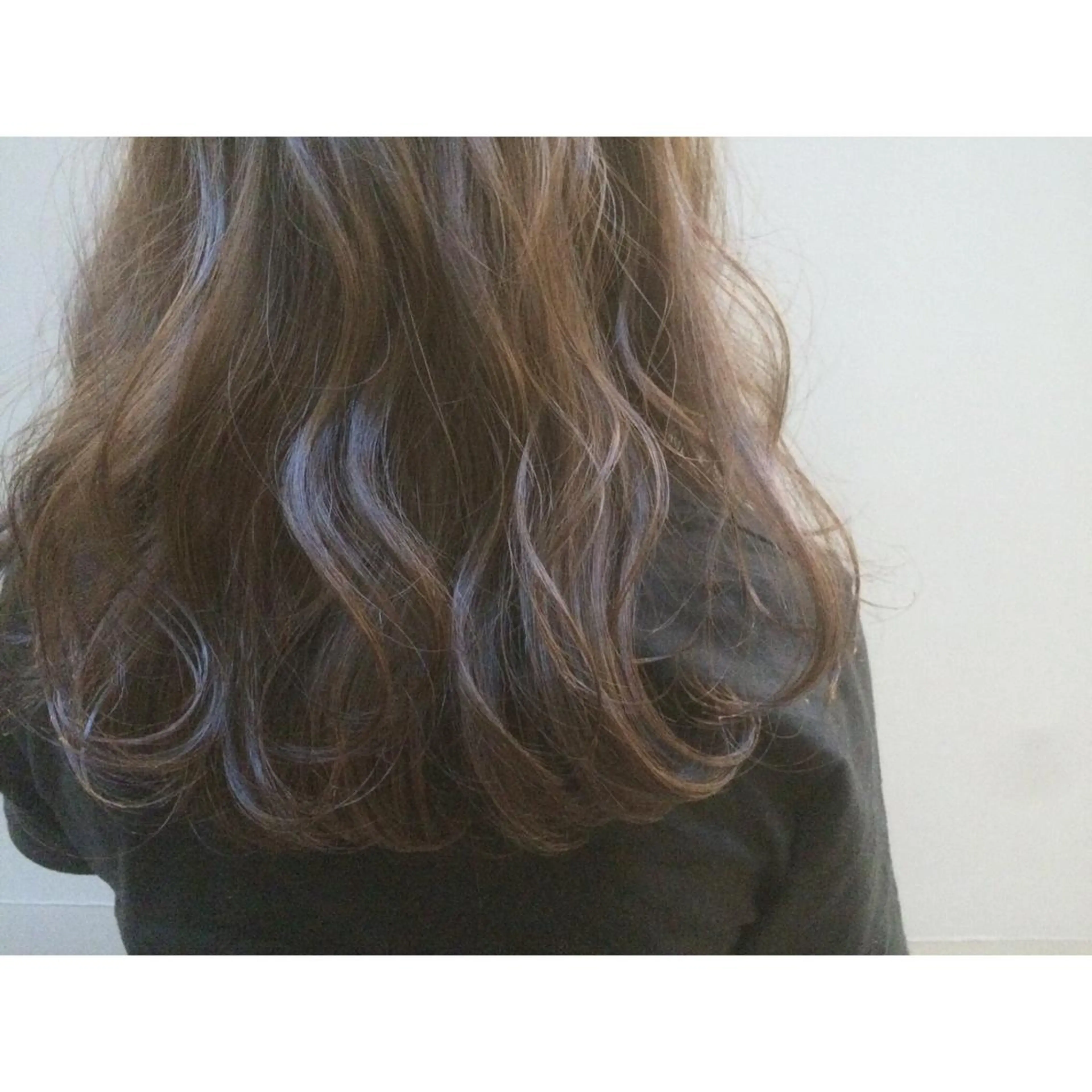 ショート ミディアム セミロング ロング カラー グレージュ イルミナカラー 日々所属・谷 大地のヘアスタイル