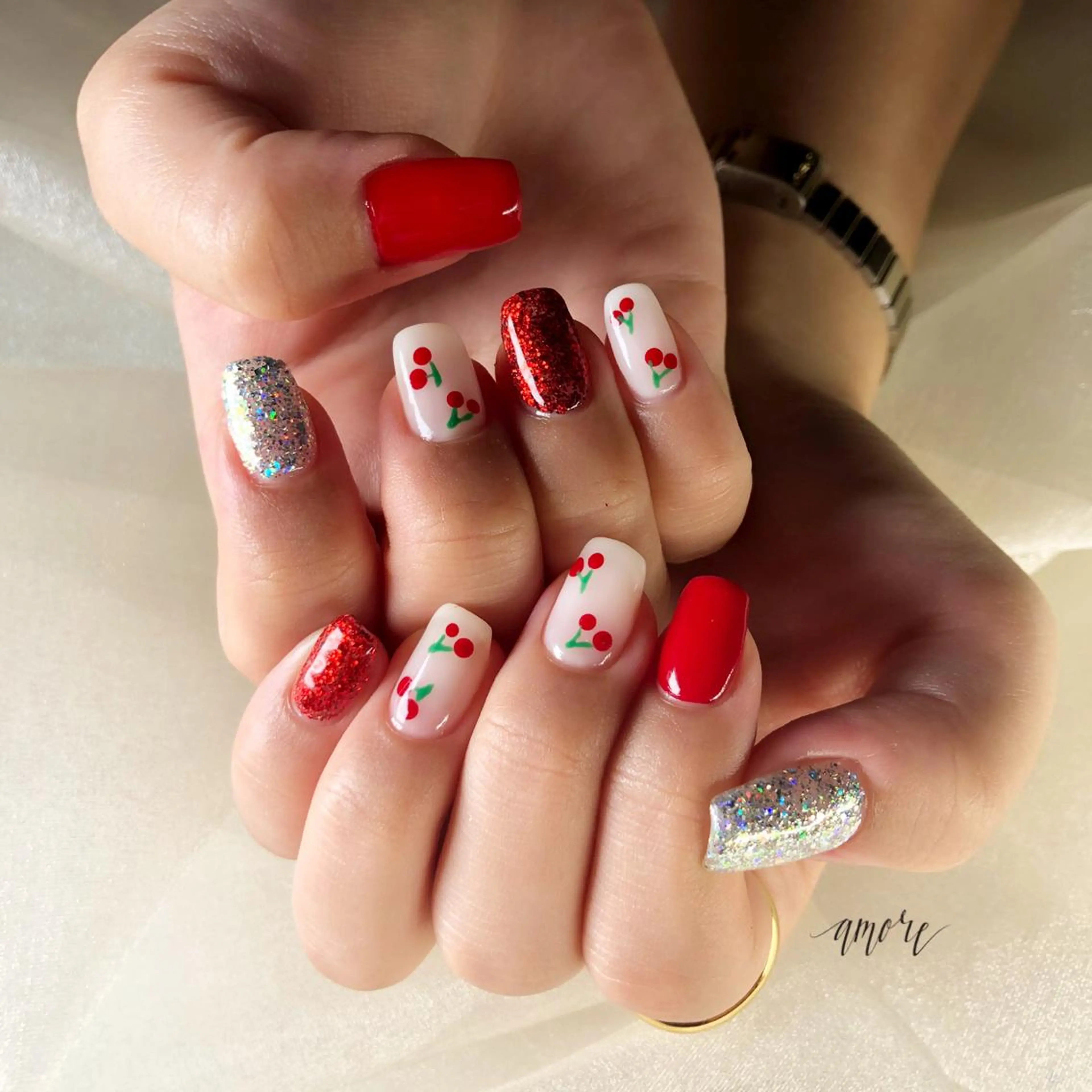 ネイル ジェルネイル 氷ネイル・うるうるネイル マグネットネイル ミラーネイル ニュアンスネイル You kyehwaのネイルデザイン