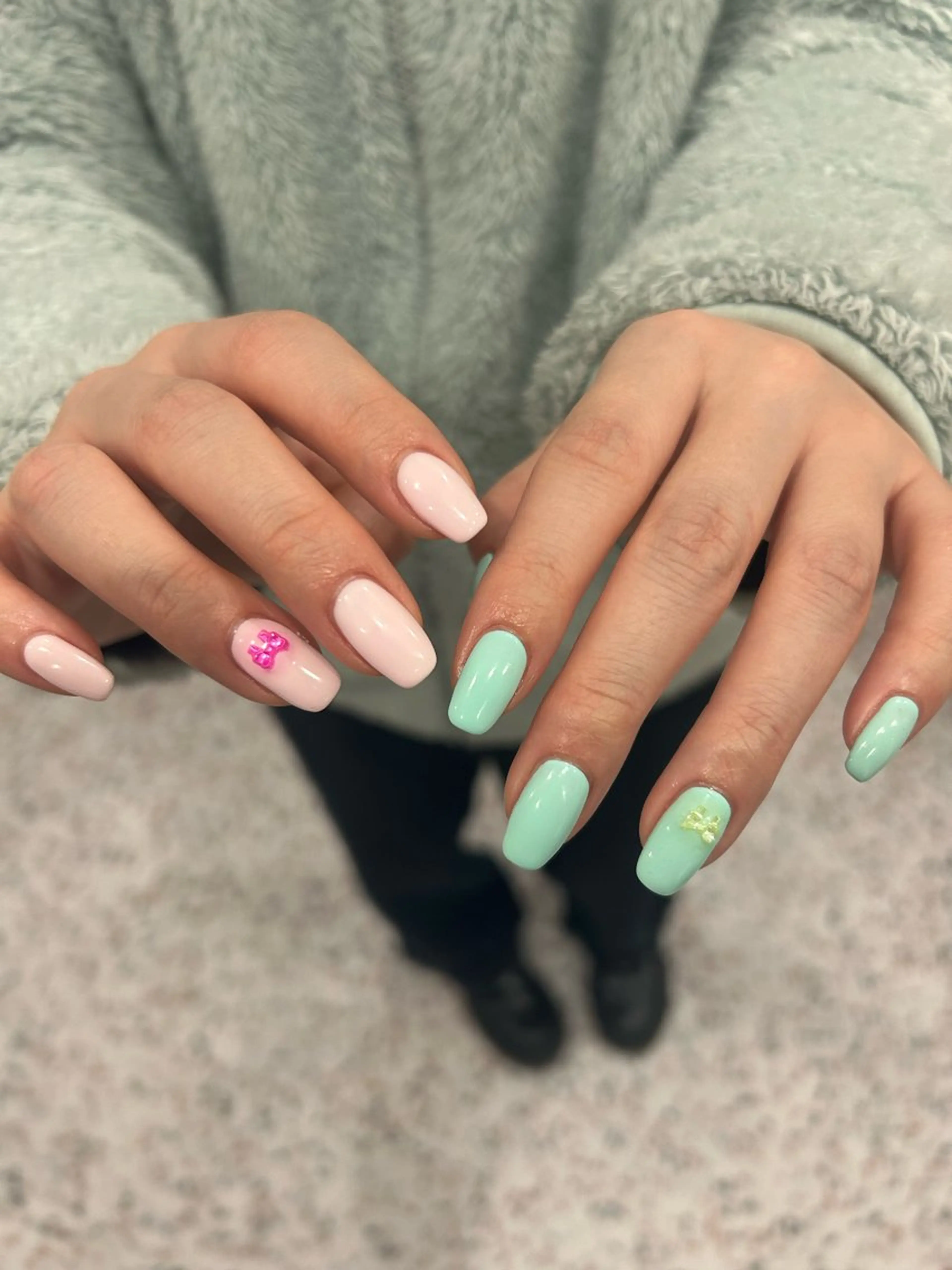 ネイル ハンドネイル 小松 千冬snazzyのネイルデザイン