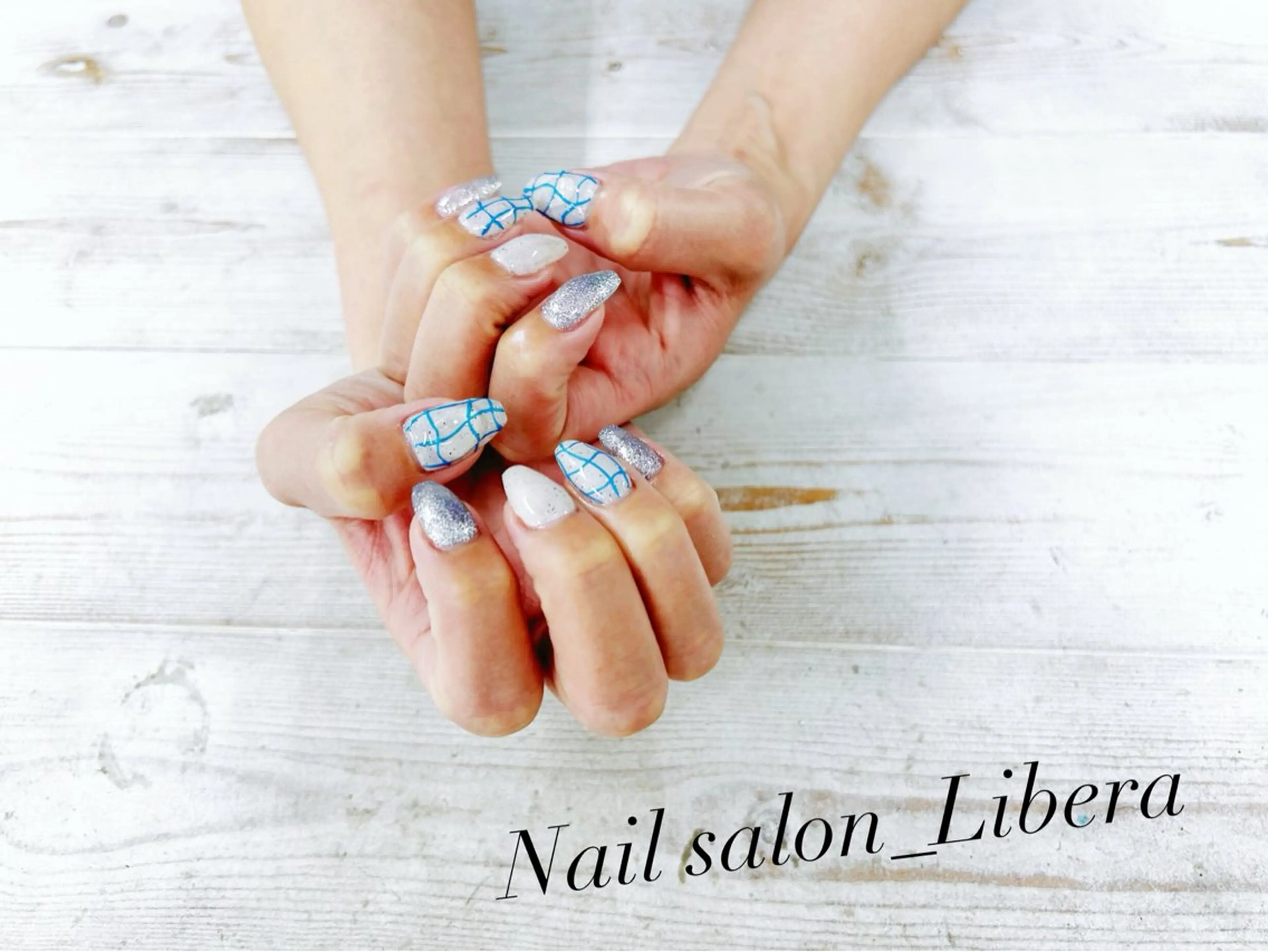 ハンドジェル定額アート【オフ有】※スカルプオフの場合＋600円事前にご連絡くださいの写真