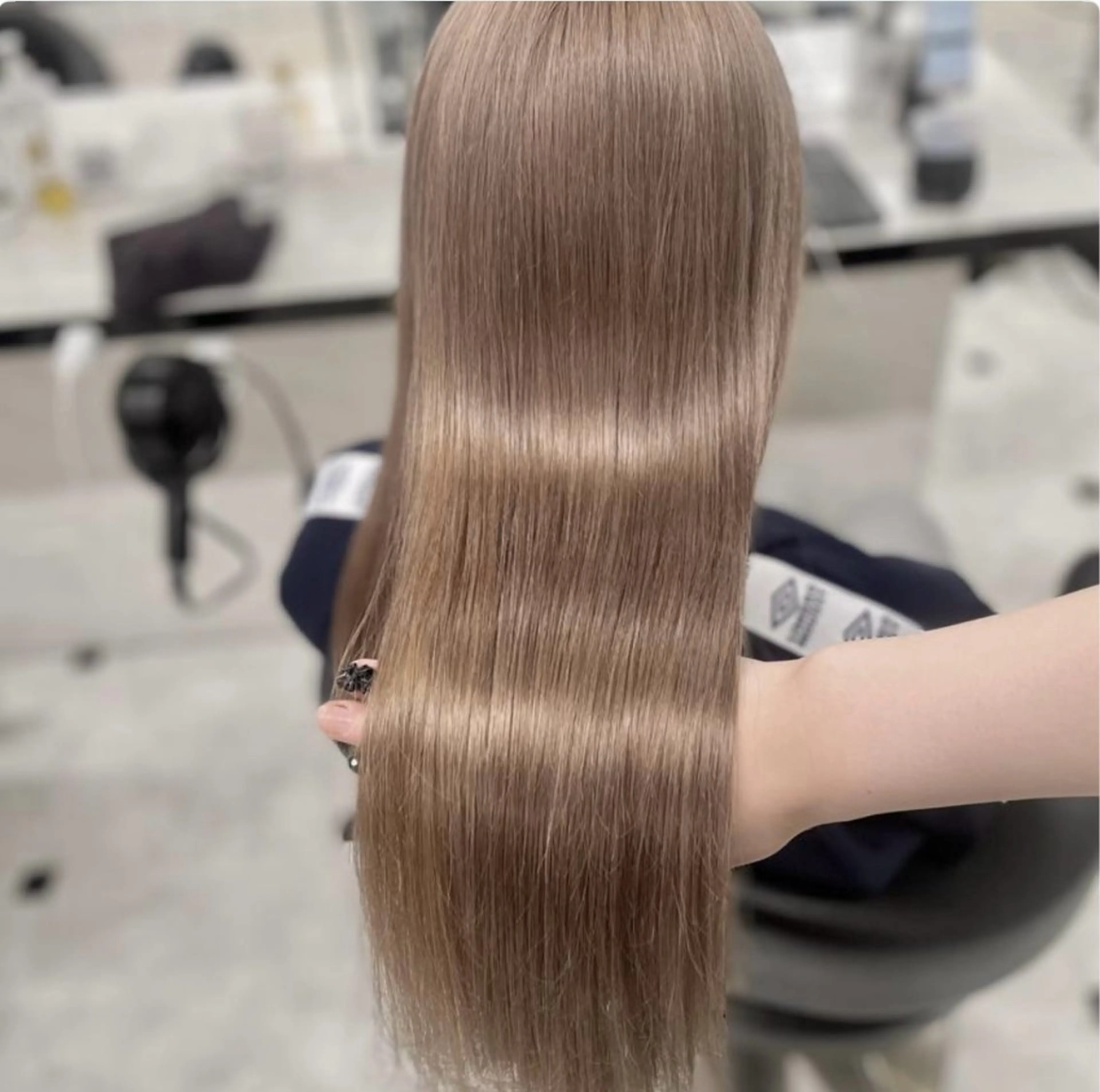 ロング カラー ブリーチ 縮毛矯正 赤み消し透明感🩶 銀座Ryota🩶のヘアスタイル